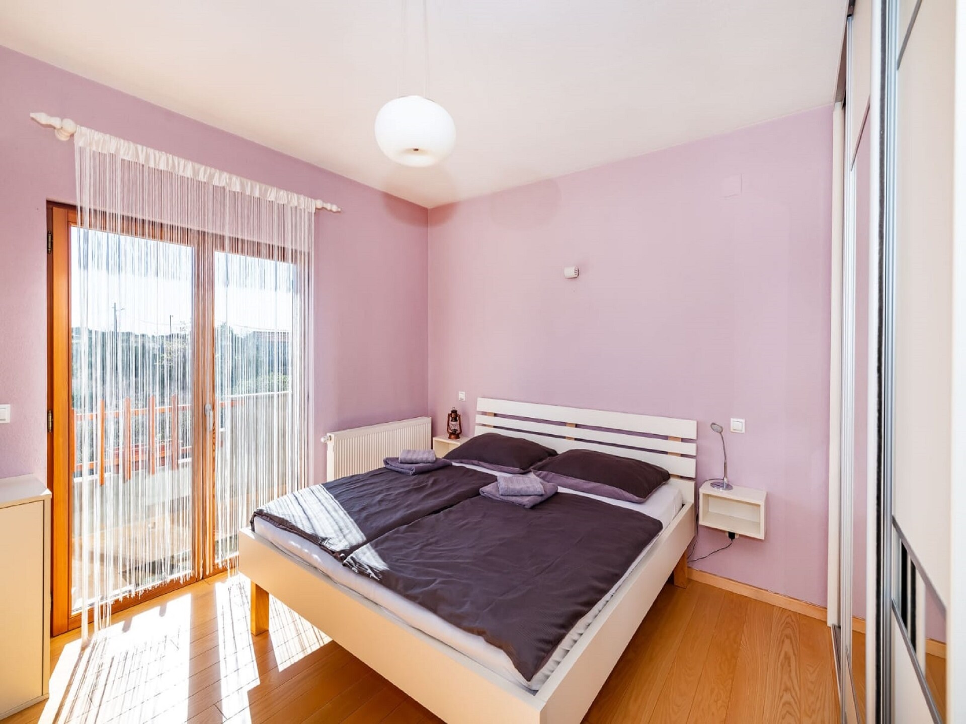Ruim appartement met tuin in Radovin, 2 km van strand - foto 19