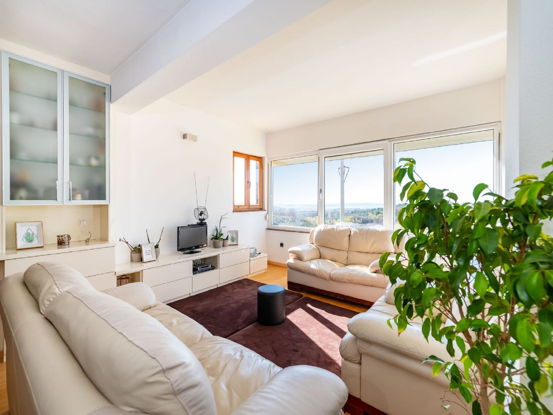 Ruim appartement met tuin in Radovin, 2 km van strand - foto 6