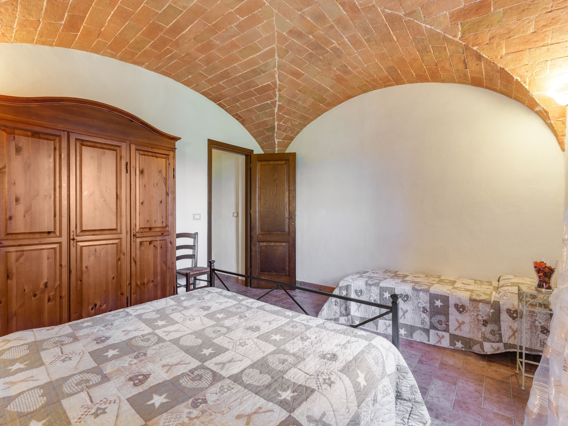Knus vrijstaand vakantiehuis bij Volterra met gemeenschappelijk zwembad - foto 12