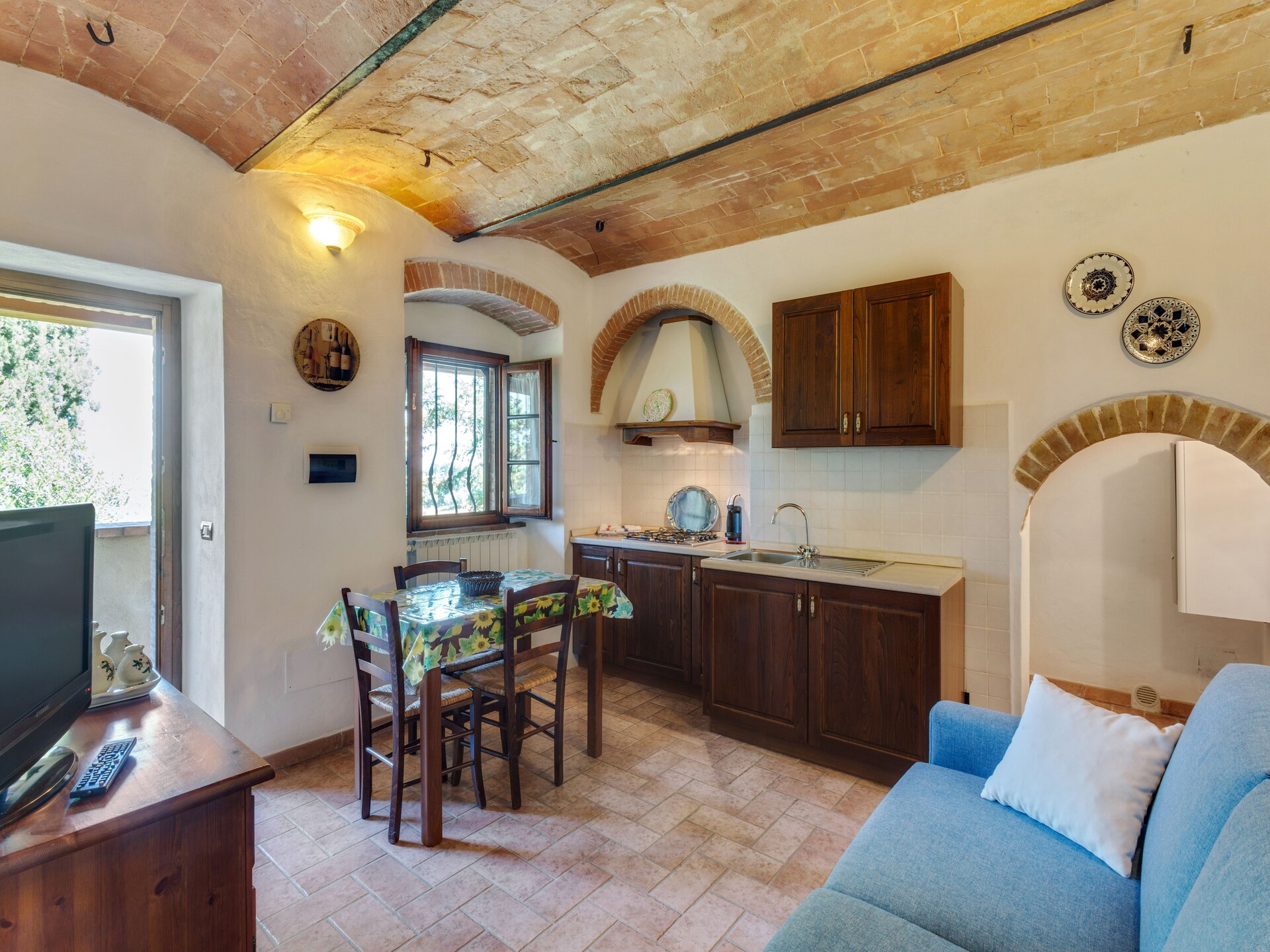 Knus vrijstaand vakantiehuis bij Volterra met gemeenschappelijk zwembad - foto 11