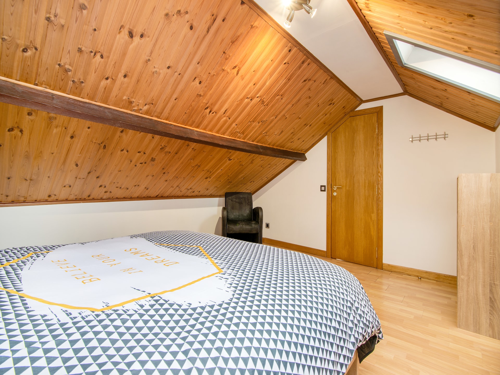 5-persoons vakantiehuis in Cul-des-Sarts met kindvriendelijke tuin - foto 12