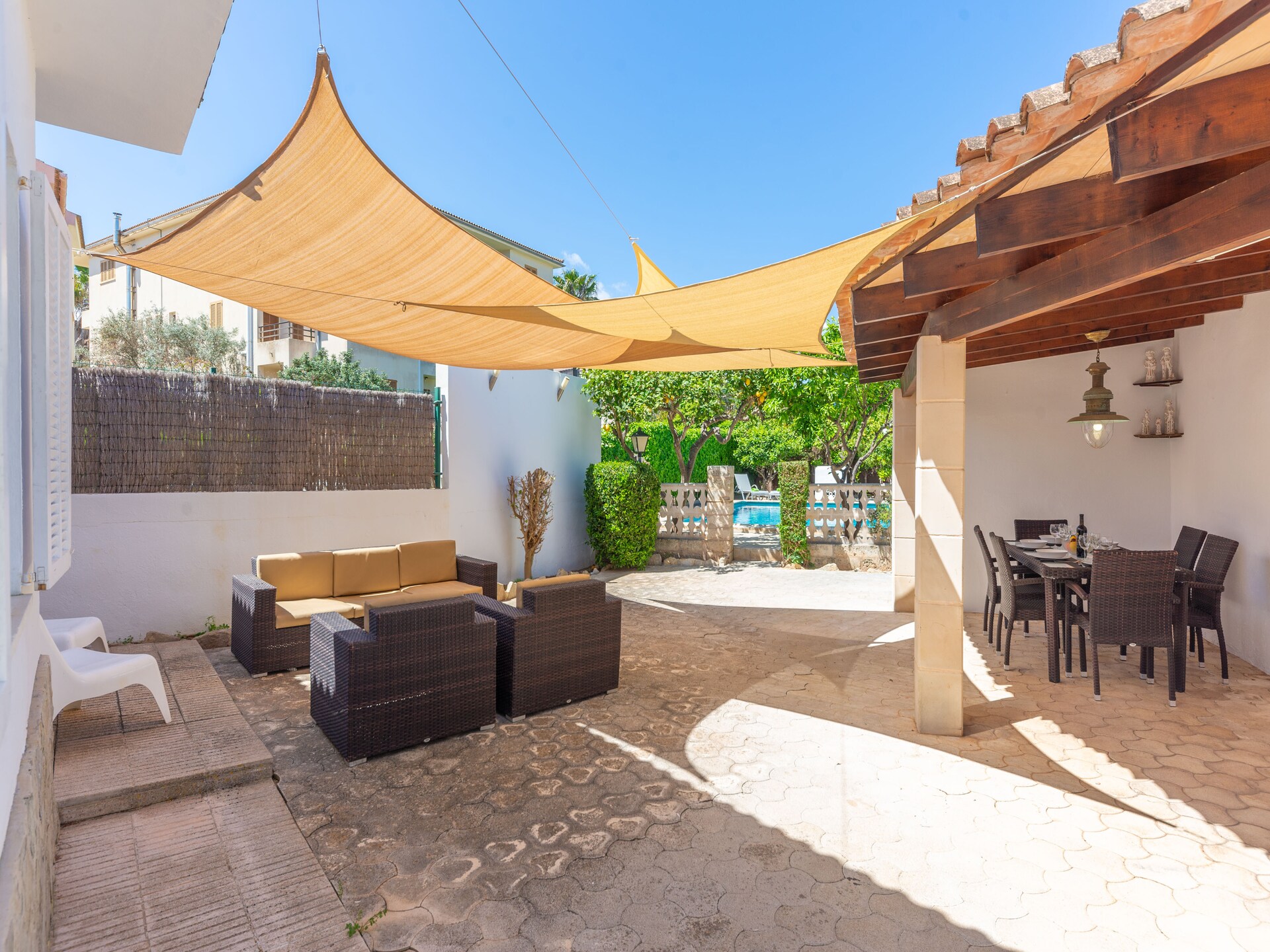 Vrijstaande villa met privézwembad op 300 meter van het strand van Can Picafort - foto 28