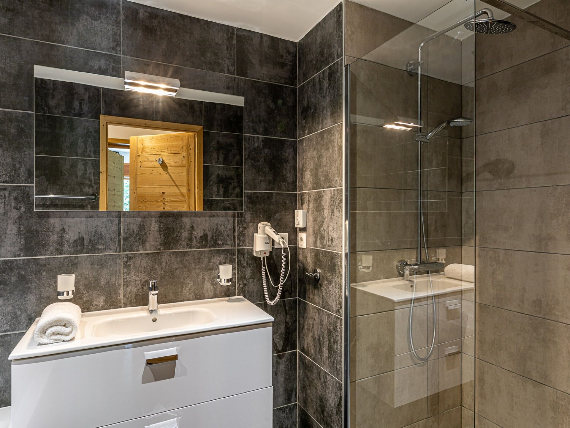 Ruim Alpenappartement in Abondance, 100m van de piste - foto 15