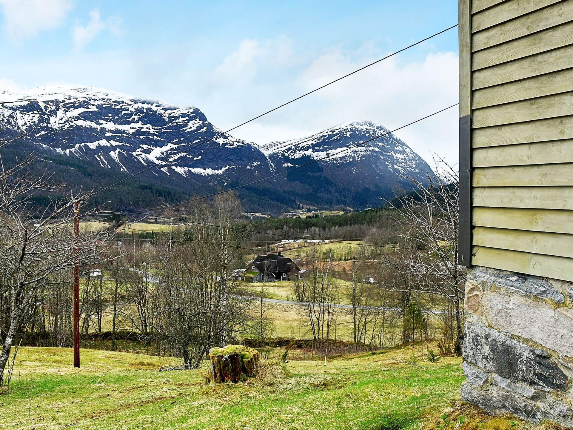 Sfeervol vrijstaand vakantiehuis nabij Jølstravannet, ideaal voor vissers en natuurliefhebbers - foto 4