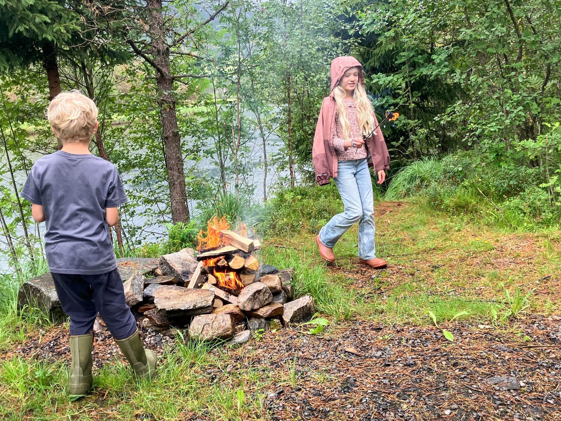Sfeervol vrijstaand vakantiehuis nabij Jølstravannet, ideaal voor vissers en natuurliefhebbers - foto 14