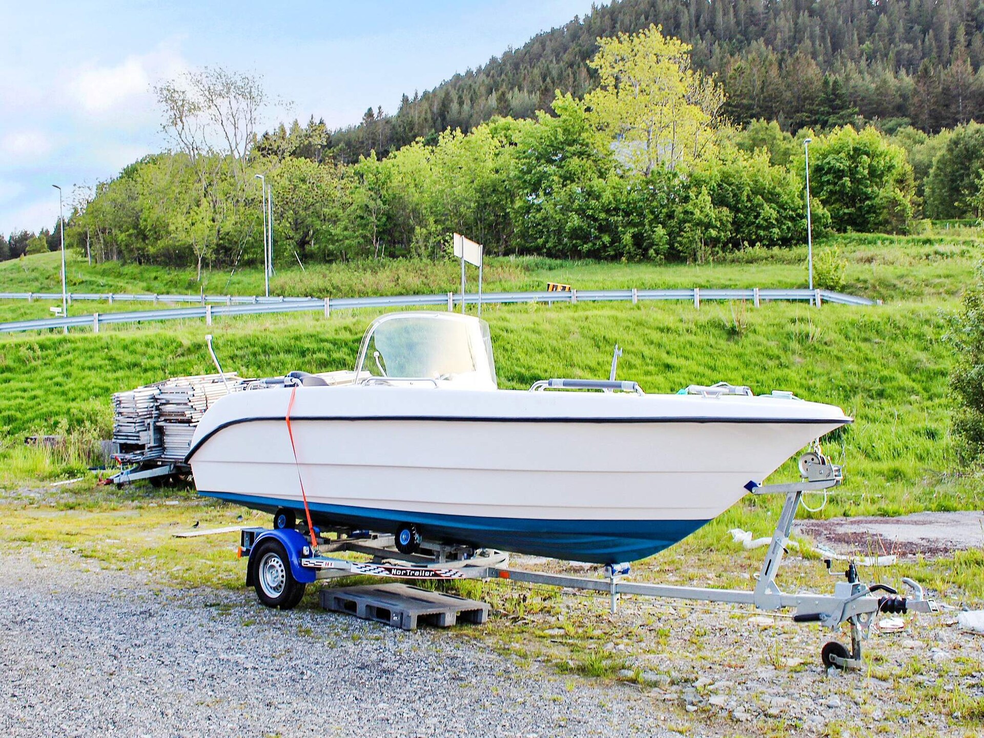 Ruime rorbu aan de Grytafjorden met panoramisch uitzicht en bootverhuur - foto 30