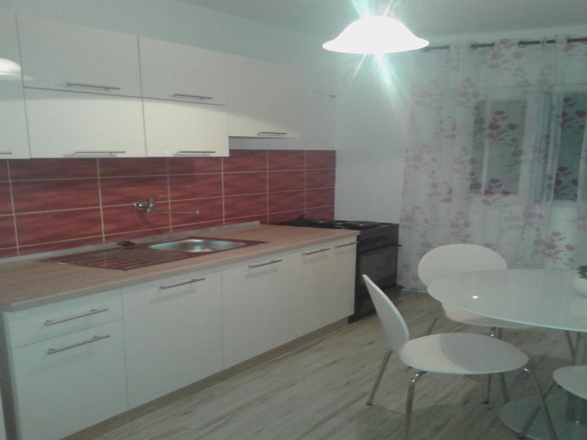 Appartement Mime 2: Gezellig verblijf in hartje Rogoznica, 400m van het strand - foto 5