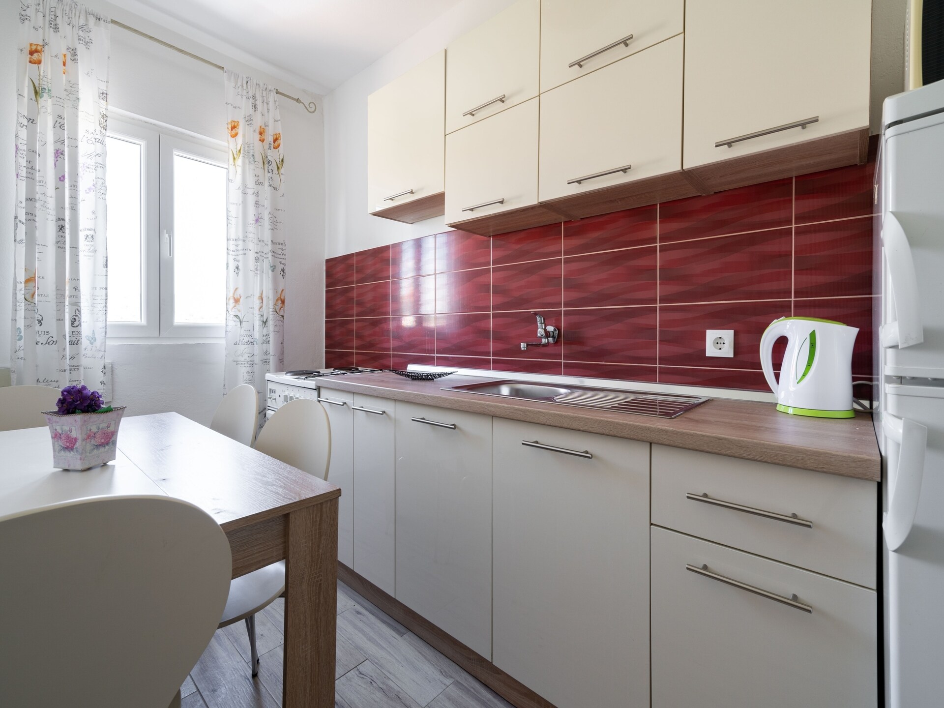 Ruim 8-persoons appartement in Rogoznica, 400m van Miline Beach - foto 6
