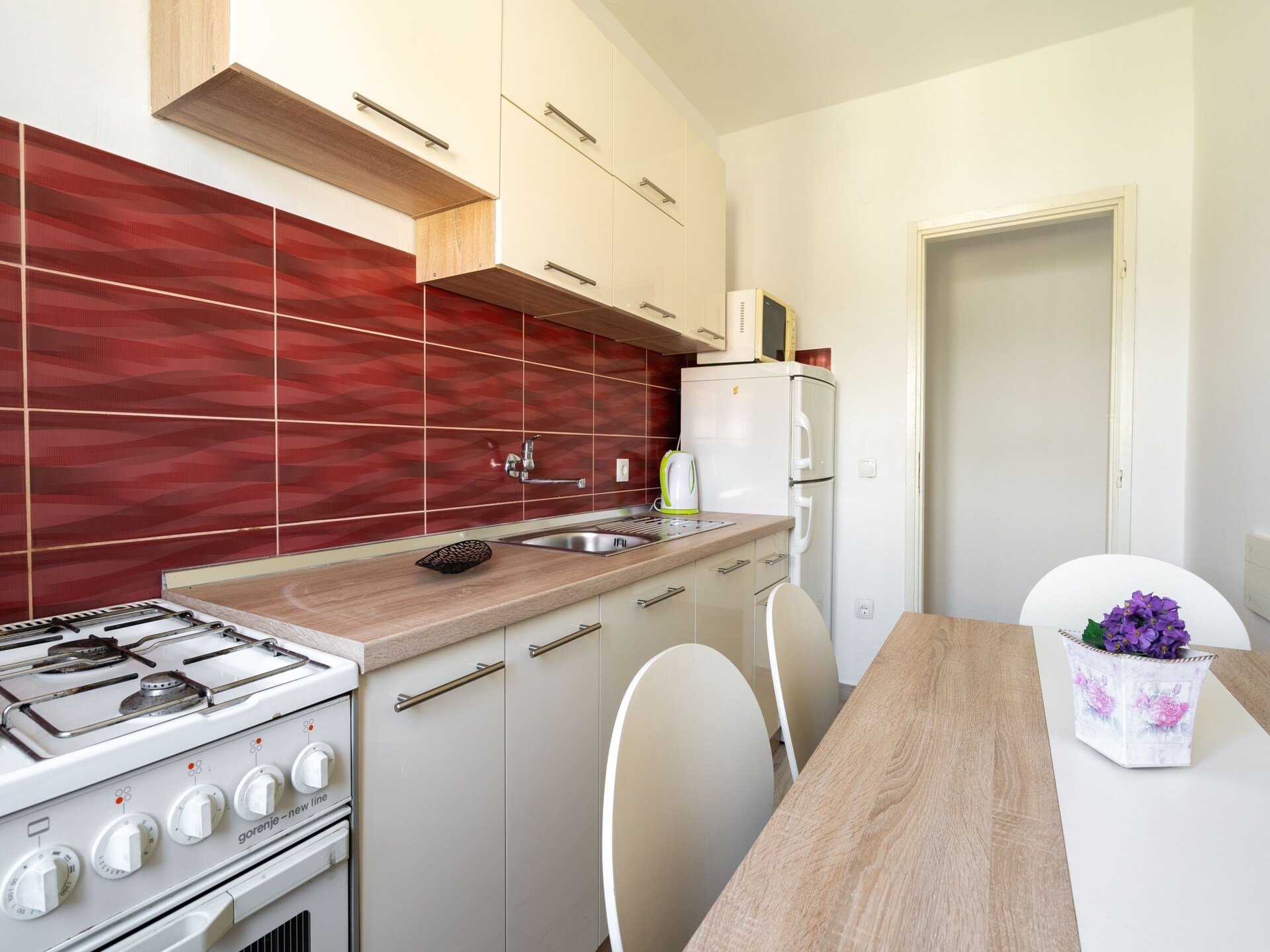 Ruim 8-persoons appartement in Rogoznica, 400m van Miline Beach - foto 8