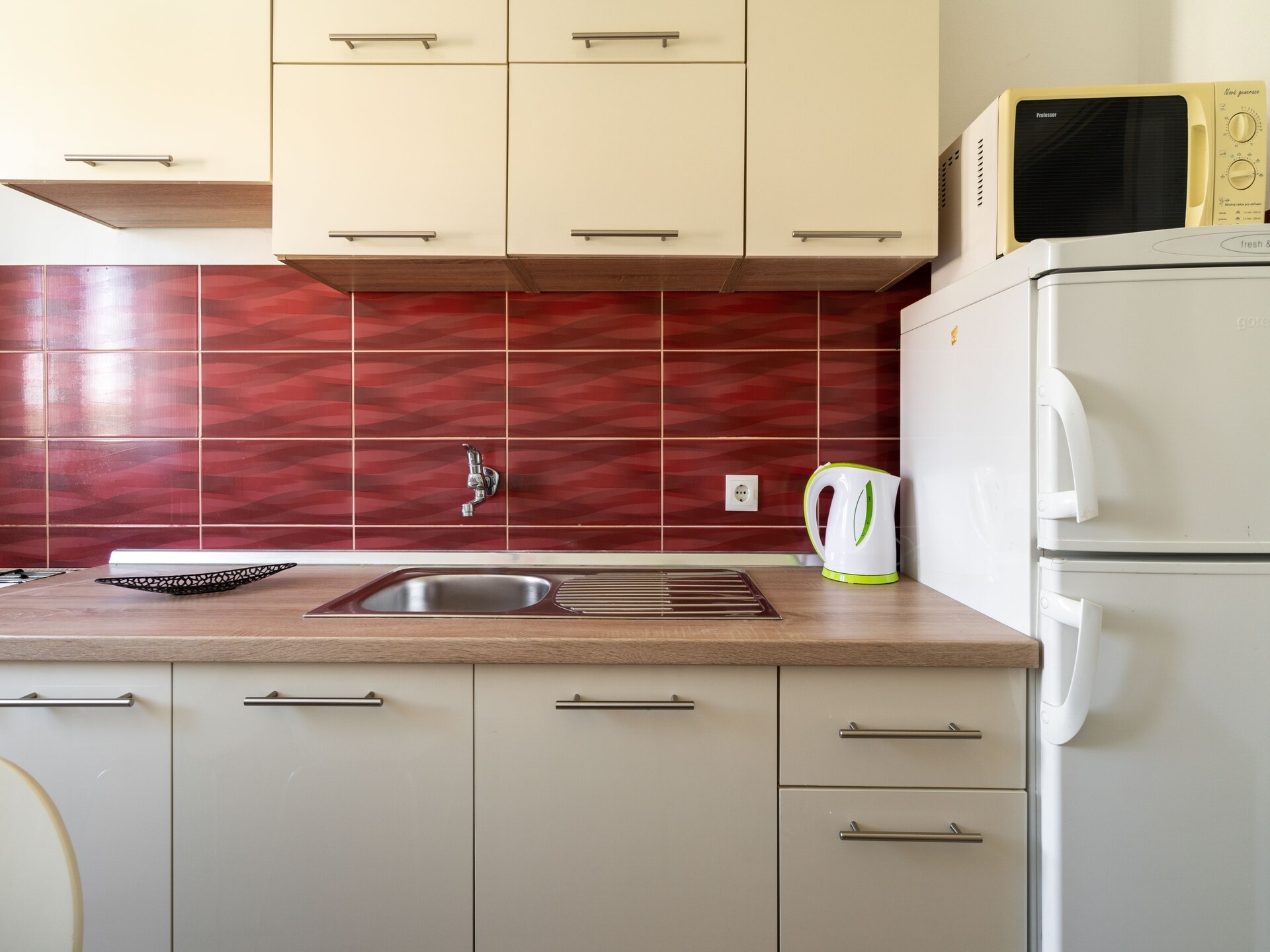 Ruim 8-persoons appartement in Rogoznica, 400m van Miline Beach - foto 9