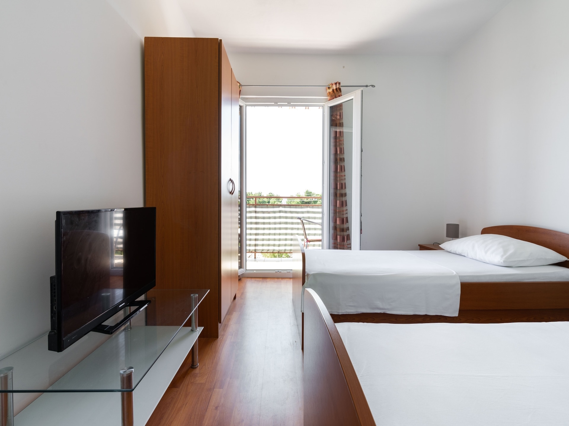 Ruim 8-persoons appartement in Rogoznica, 400m van Miline Beach - foto 13