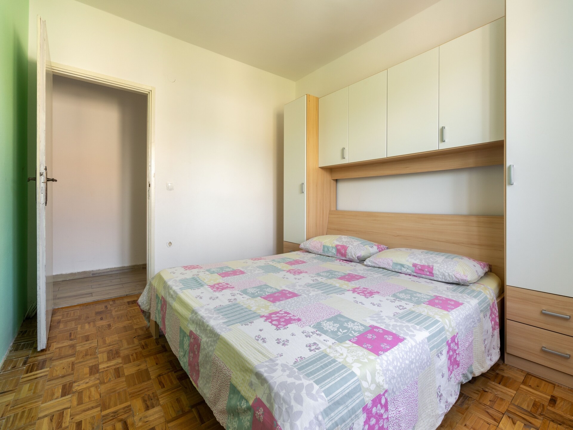 Ruim 8-persoons appartement in Rogoznica, 400m van Miline Beach - foto 15