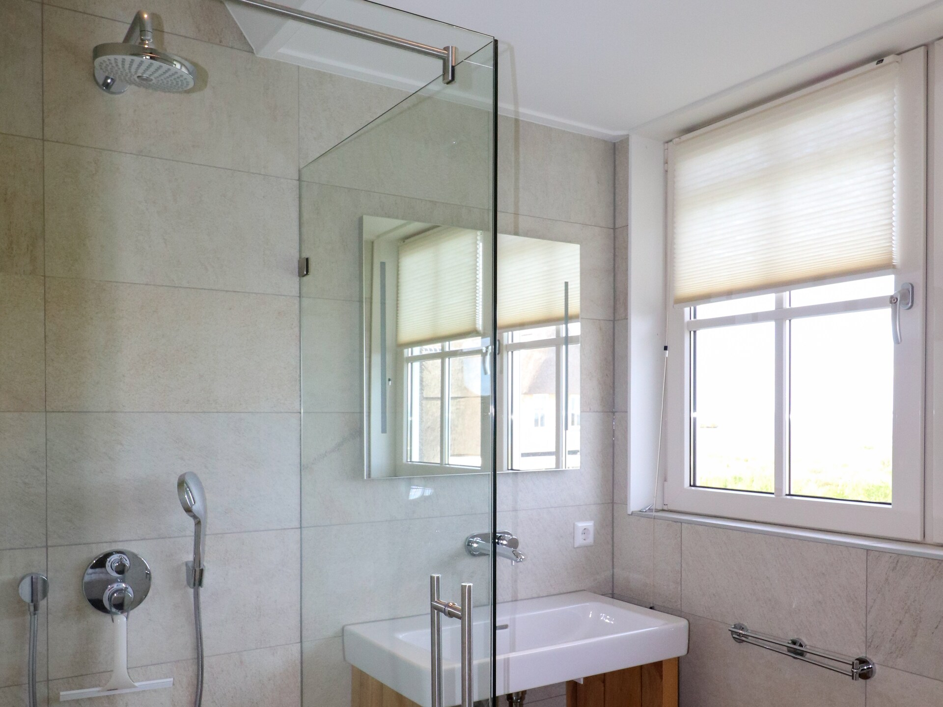 Friese Meren Villa's 12: Luxe wellnessvilla met sauna aan Tjeukemeer - foto 14