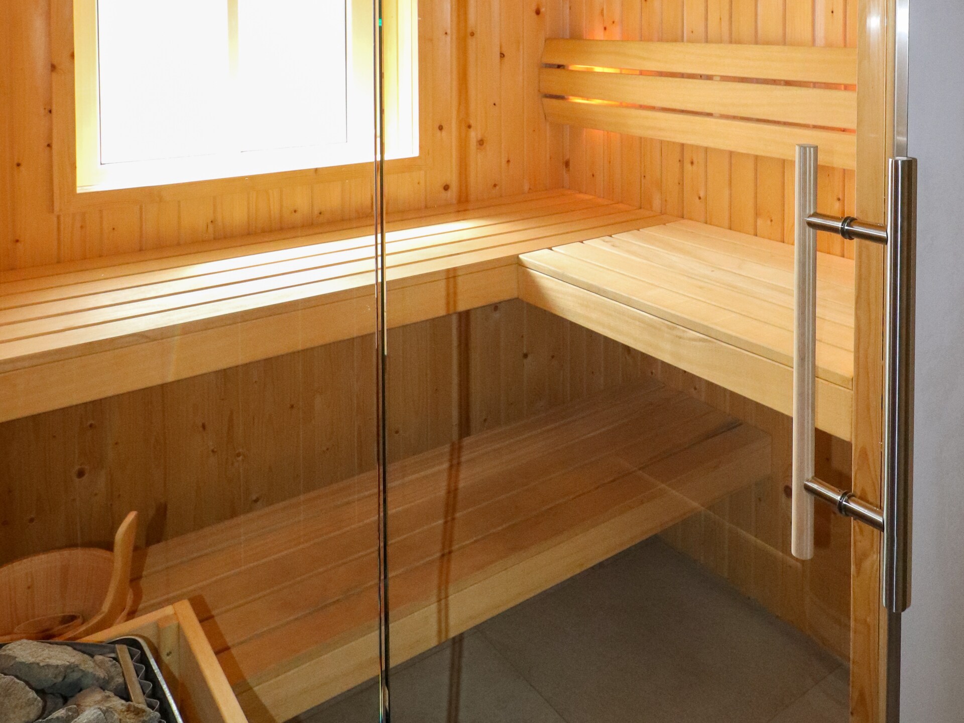 Friese Meren Villa's 12: Luxe wellnessvilla met sauna aan Tjeukemeer - foto 39