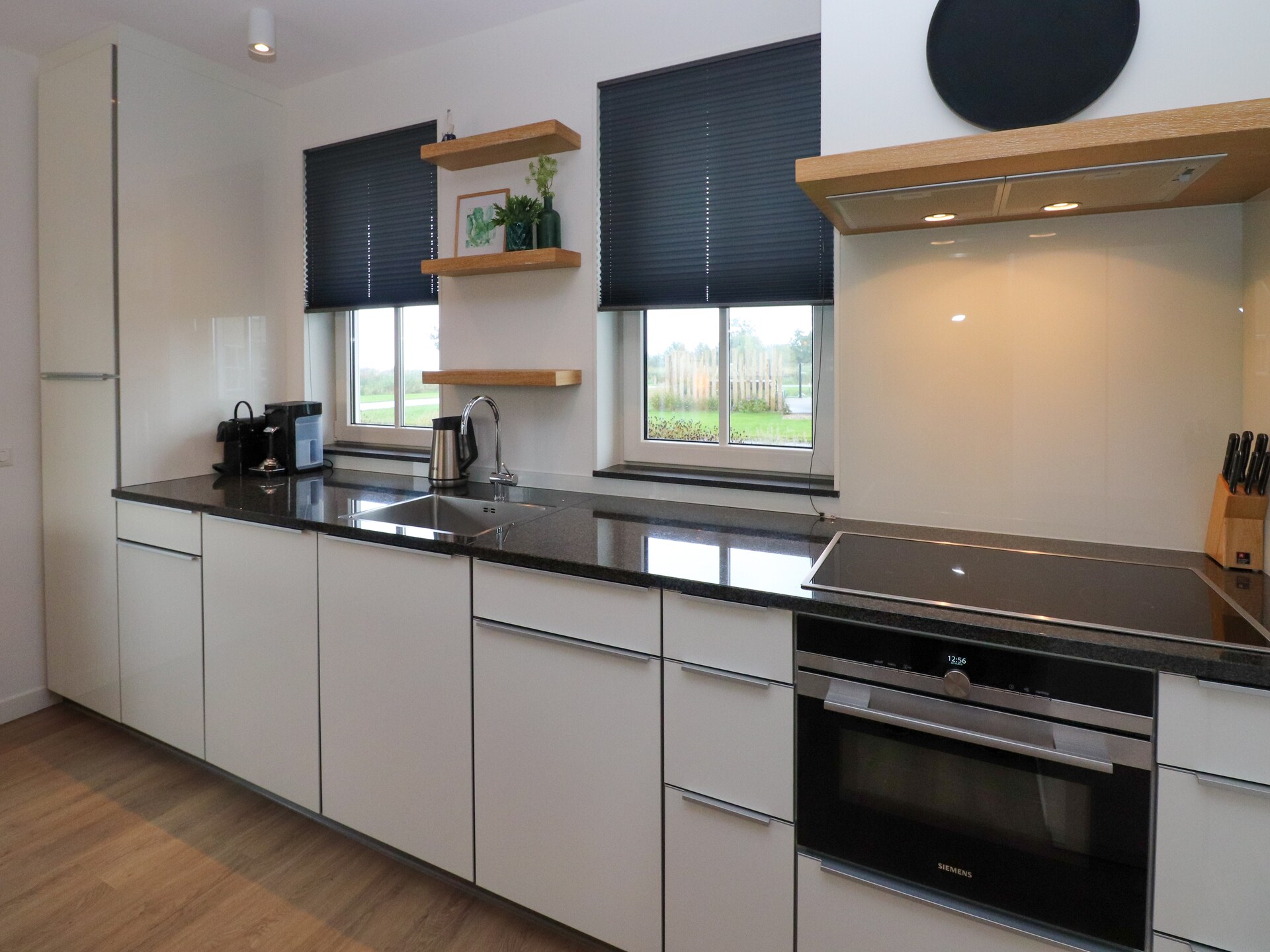 Vrijstaande watervilla voor 8 personen aan het Tjeukemeer in Friesland - foto 10