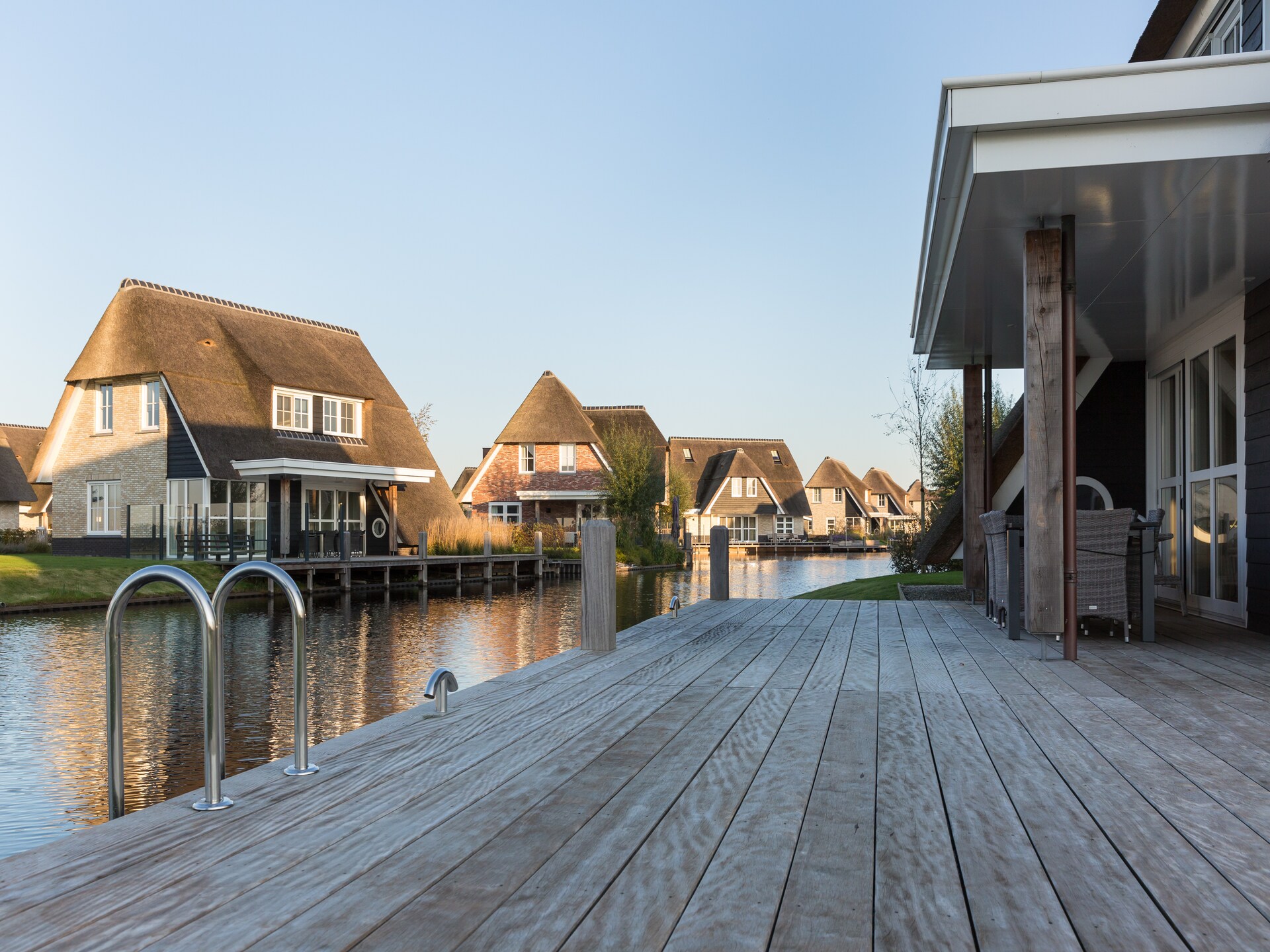 Luxueuze watersidevilla aan het Tjeukemeer met Finse sauna - foto 21