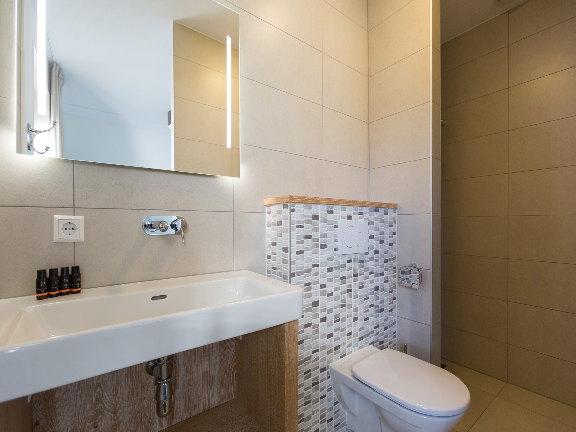 Luxueuze watersidevilla aan het Tjeukemeer met Finse sauna - foto 20