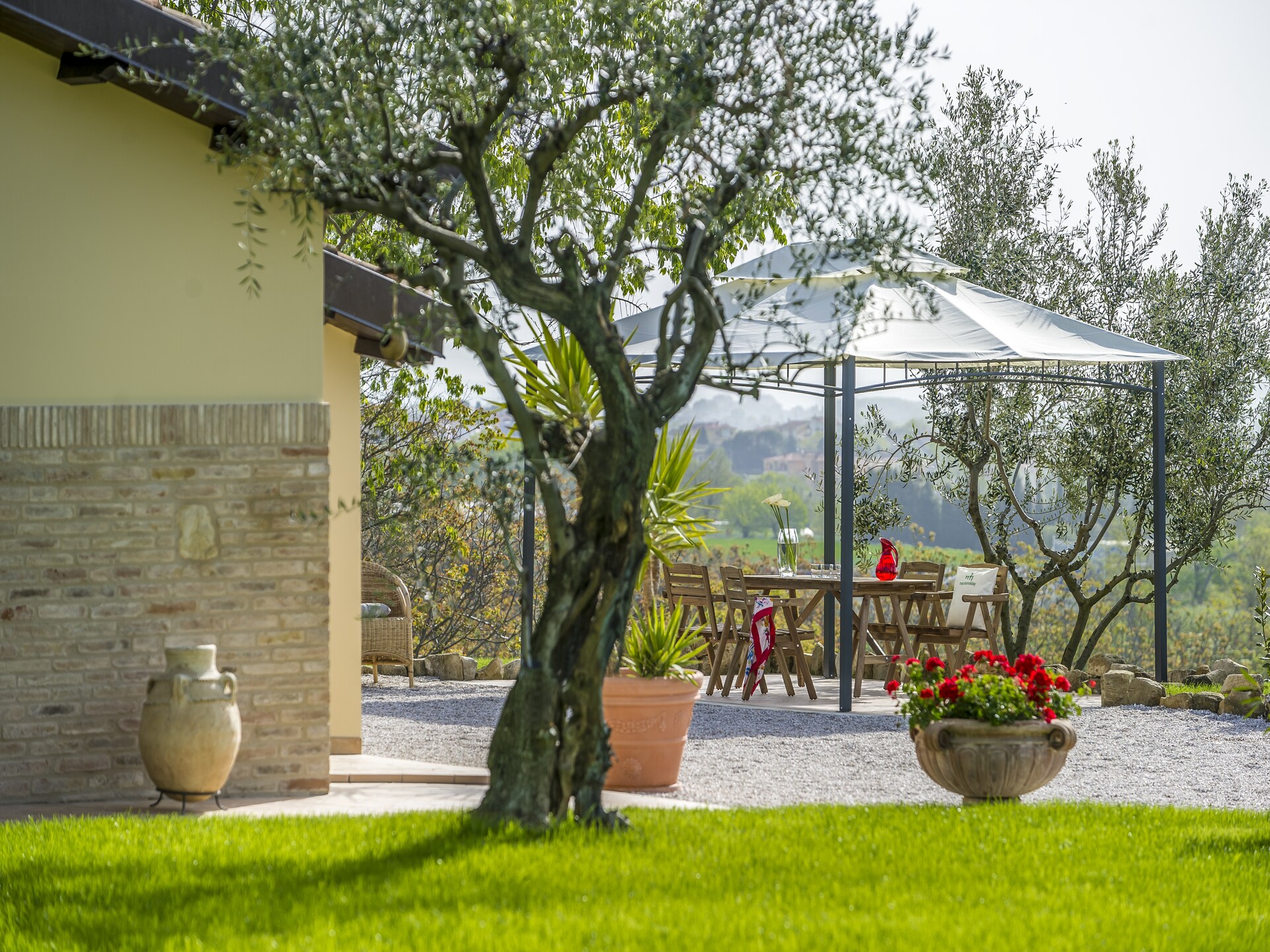 Authentiek vakantiehuis op het platteland van Le Marche met gedeeld zwembad - foto 6