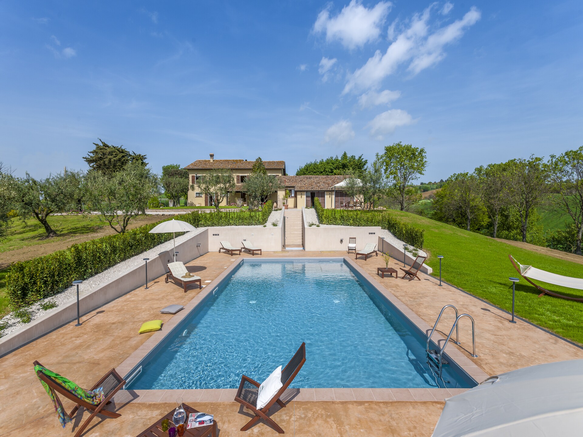 Authentiek vakantiehuis op het platteland van Le Marche met gedeeld zwembad - foto 13