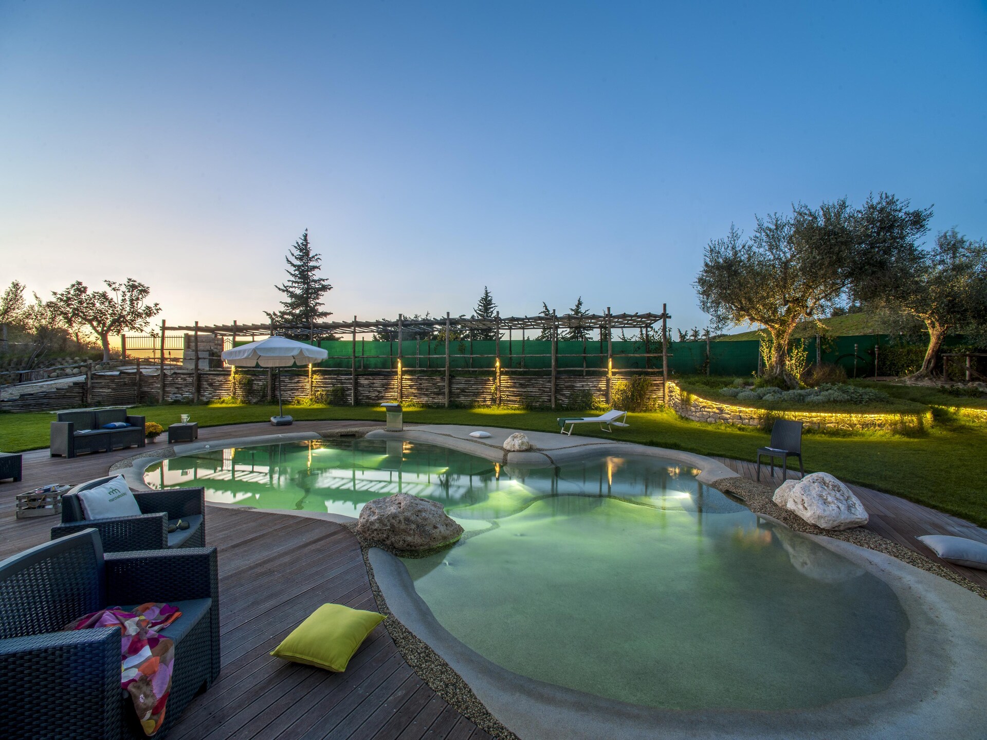 Ruim vakantiehuis Casannona Glicine in Fermo met zwembad - foto 13