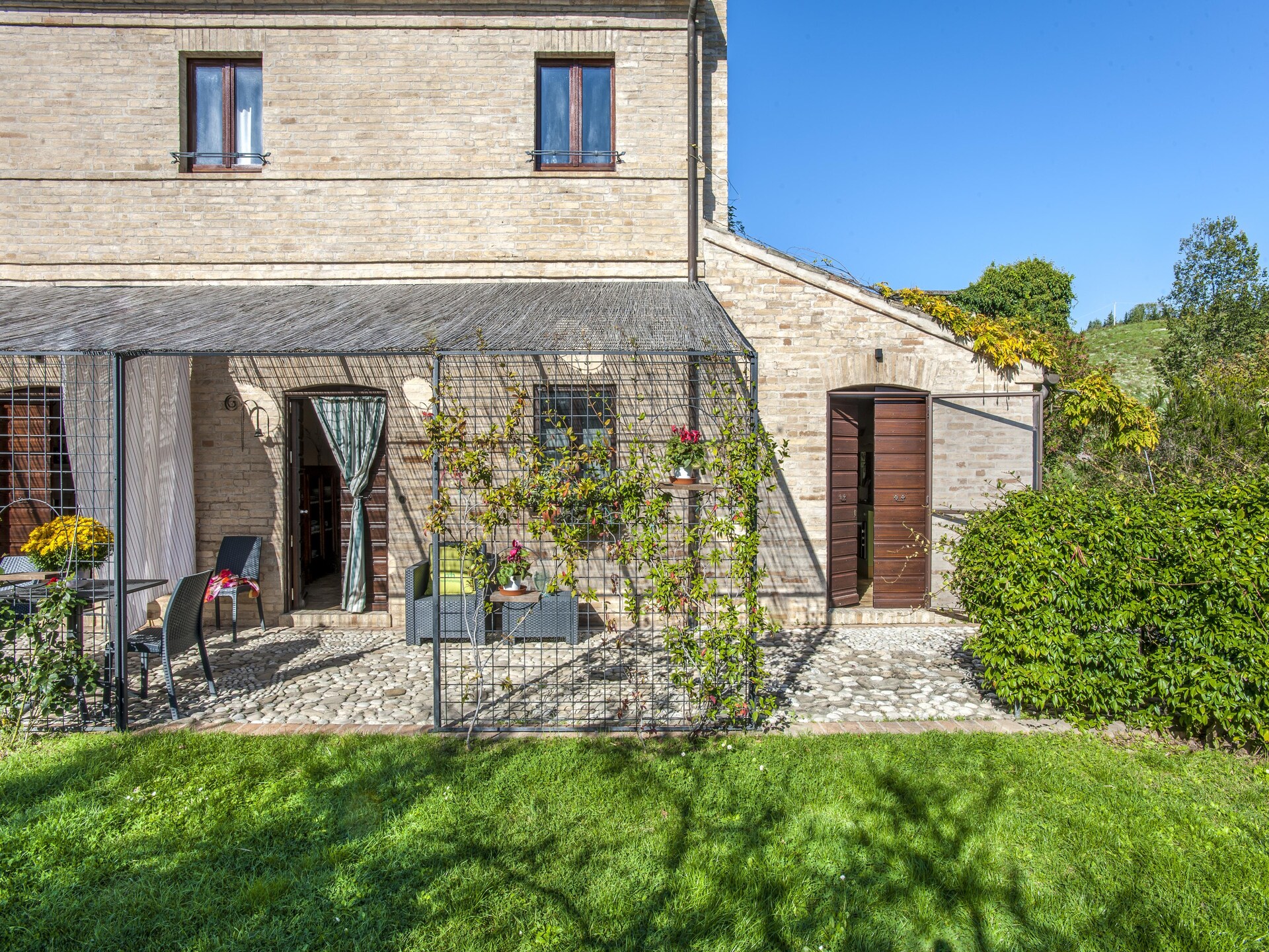 Ruim vakantiehuis Casannona Glicine in Fermo met zwembad - foto 14