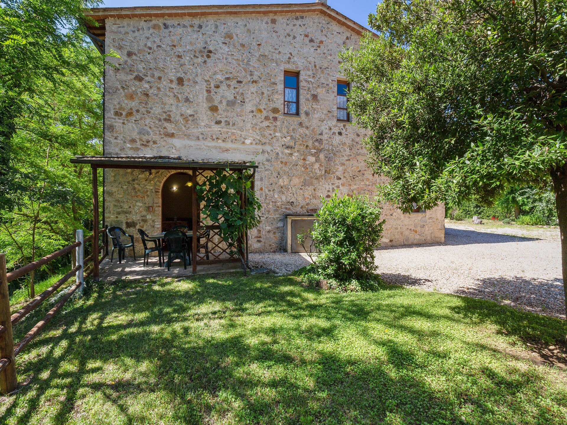 Knus appartement op Toscaans landgoed bij Casole d'Elsa met zwembad - foto 22