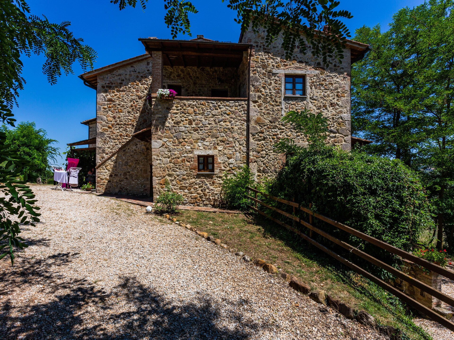 Knus appartement op Toscaans landgoed bij Casole d'Elsa met zwembad - foto 38
