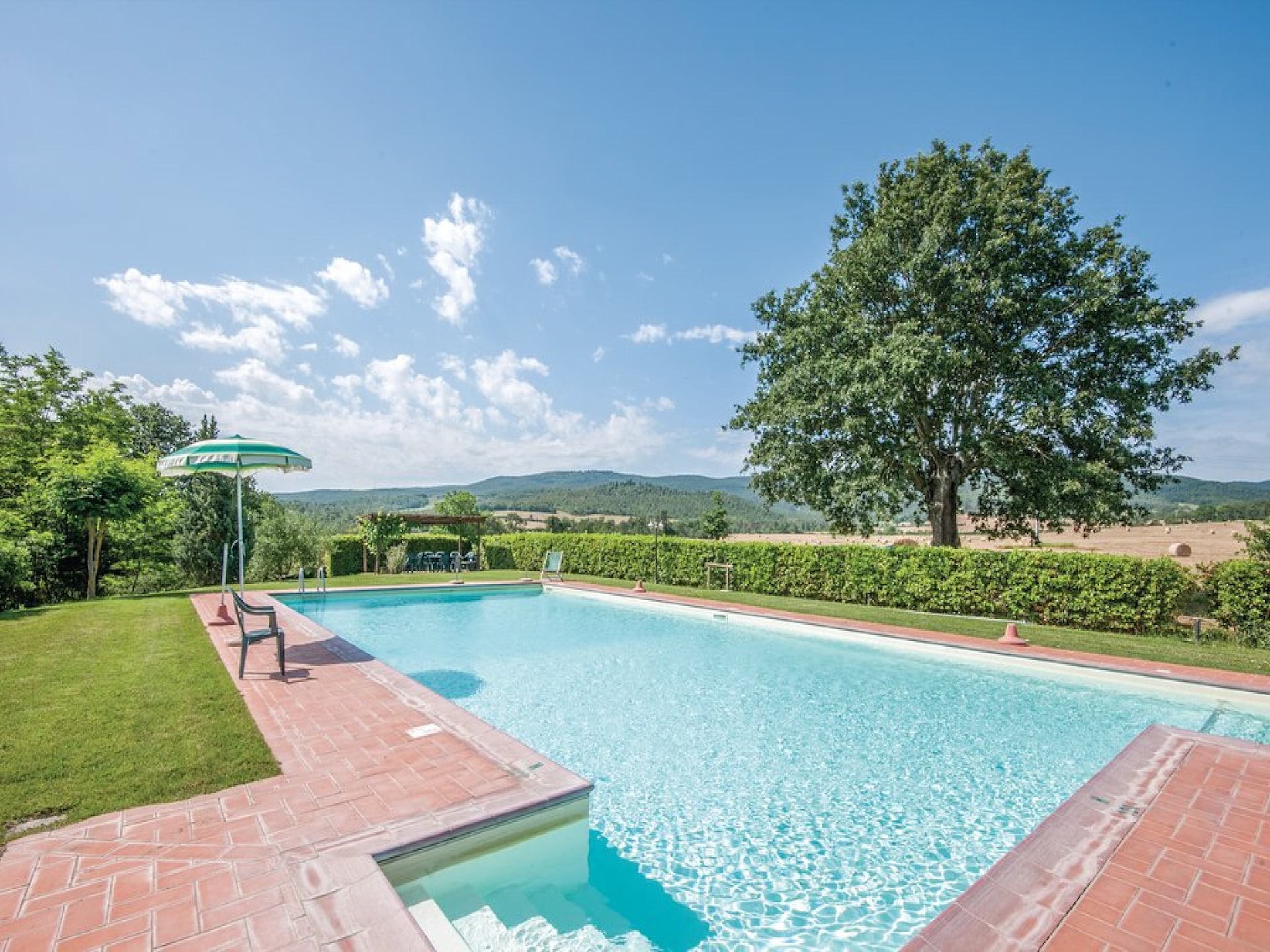 Authentiek Toscaans appartement bij Casole d'Elsa met zwembad en tuin - foto 9
