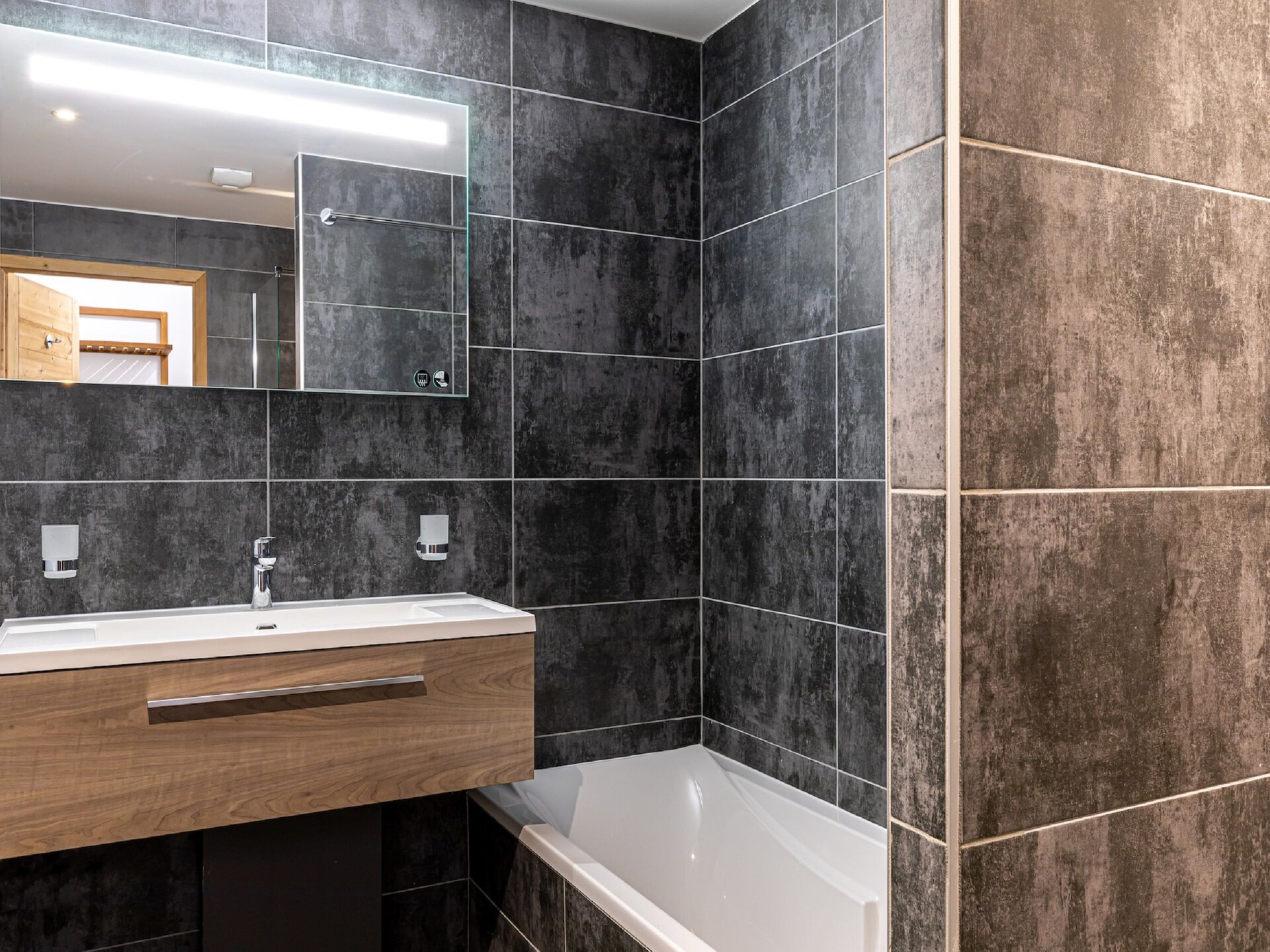 Vrijstaand chalet voor 8 in Abondance met privé jacuzzi en bergzicht - foto 22