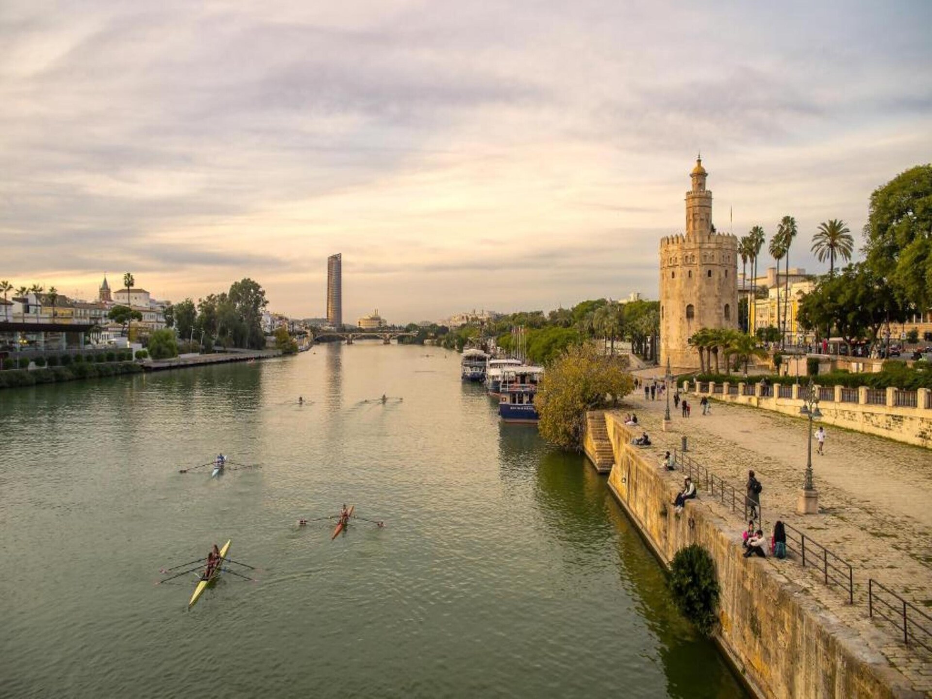 Ruim & sfeervol groepsverblijf met terras, 800m tot centrum Sevilla - foto 31