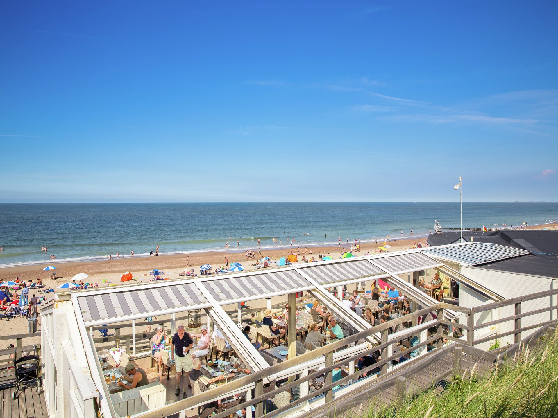 Modern vrijstaand chalet op 650m van centrum Domburg - foto 22