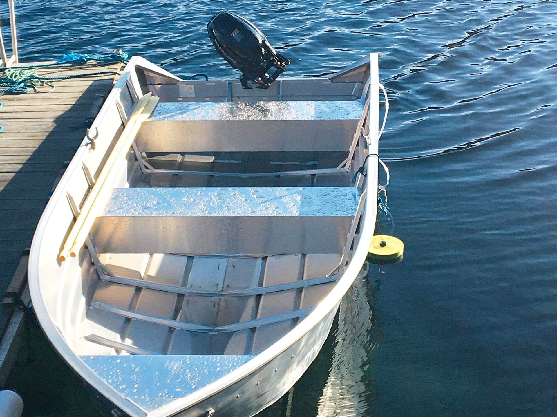 Vrijstaand vakantiehuis aan de fjord met eigen steiger en boot - foto 21
