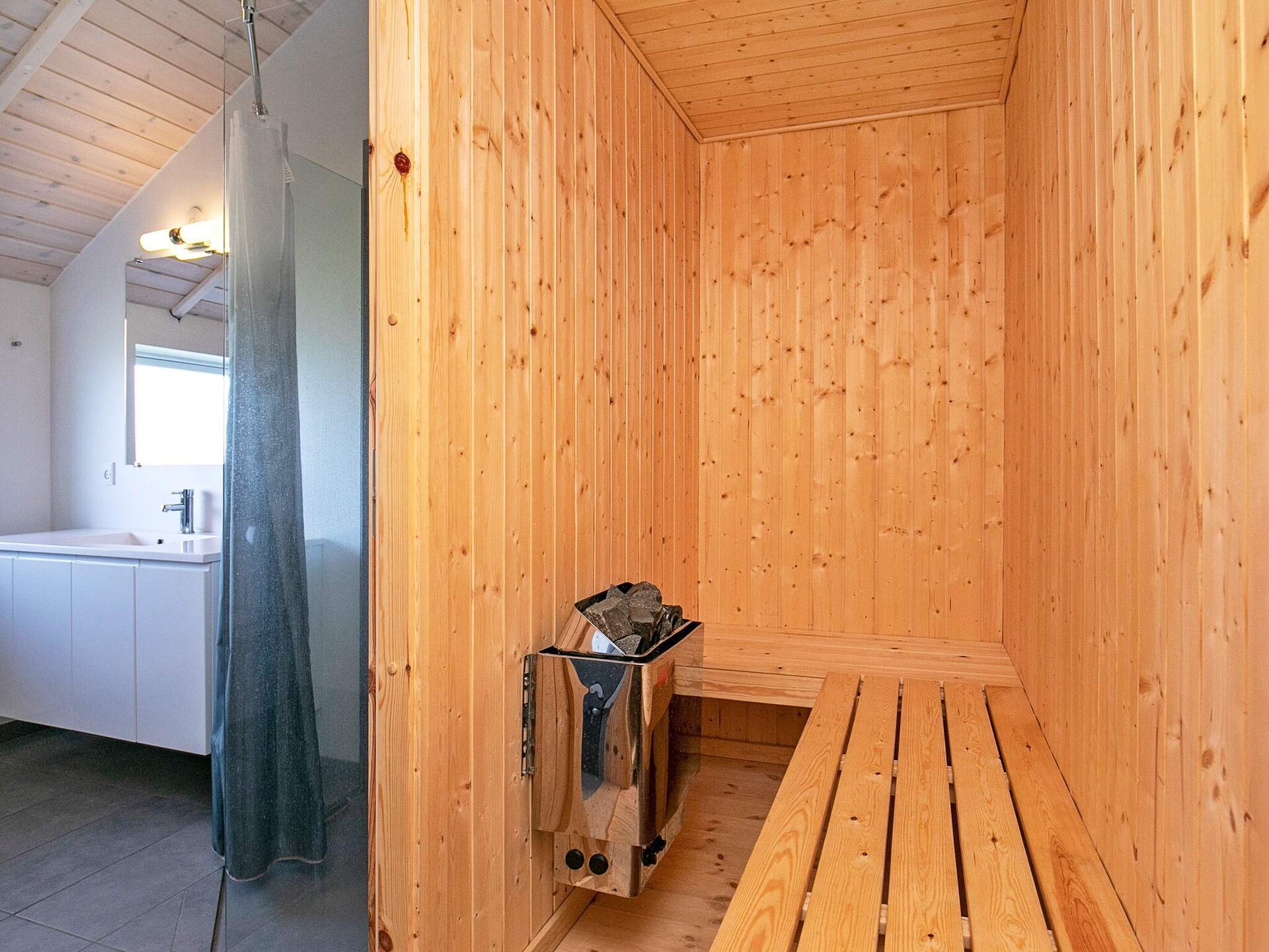 Ruim vakantiehuis met whirlpool, sauna en uitzicht op het Ferring Sø bij Harboøre - foto 40