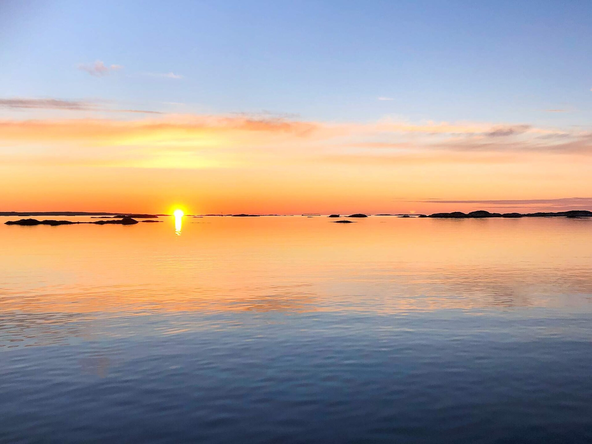 Authentieke rorbu direct aan zee met privéstrand en panoramisch uitzicht - foto 25