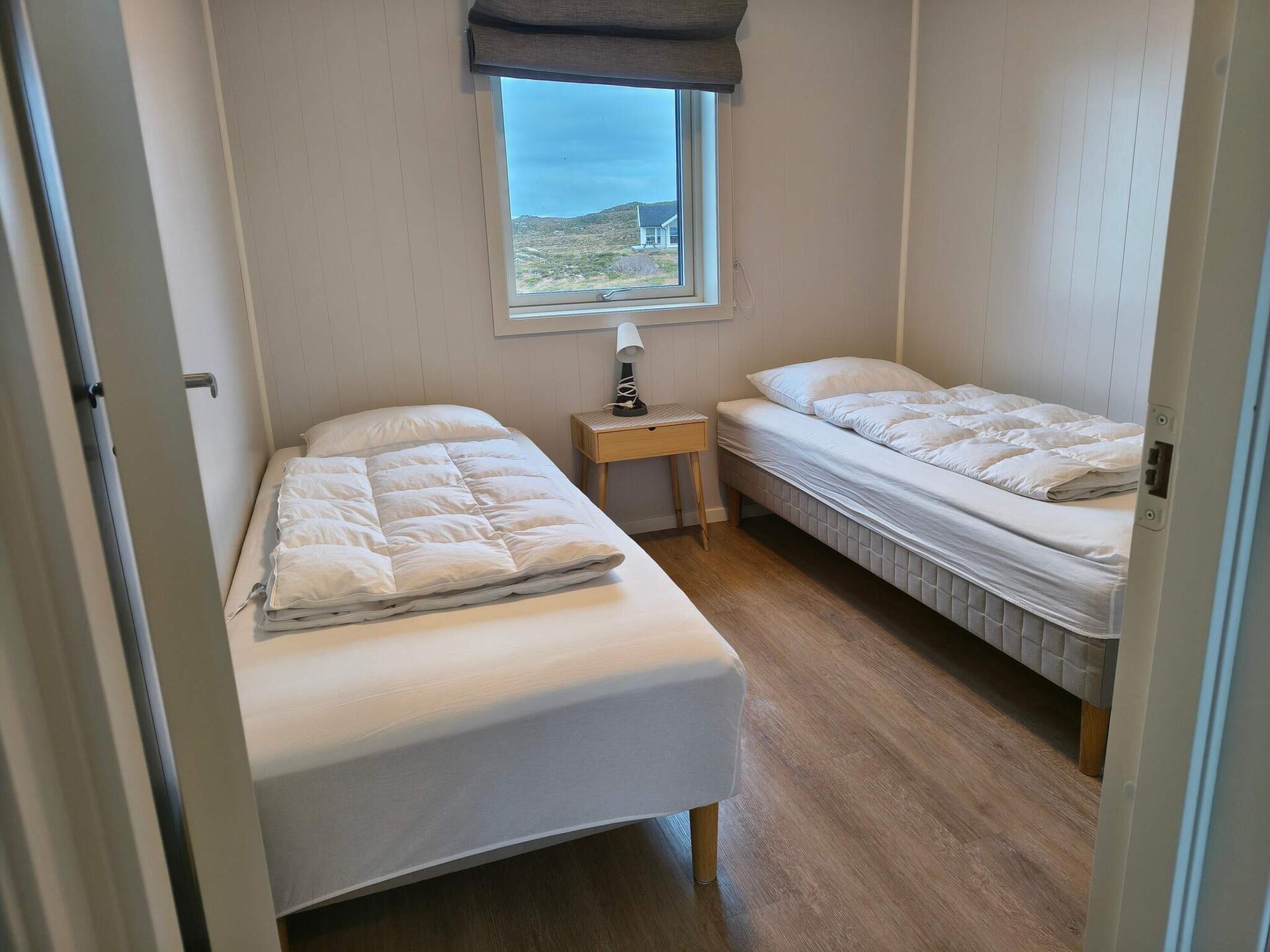 Authentieke rorbu direct aan zee met privéstrand en panoramisch uitzicht - foto 17