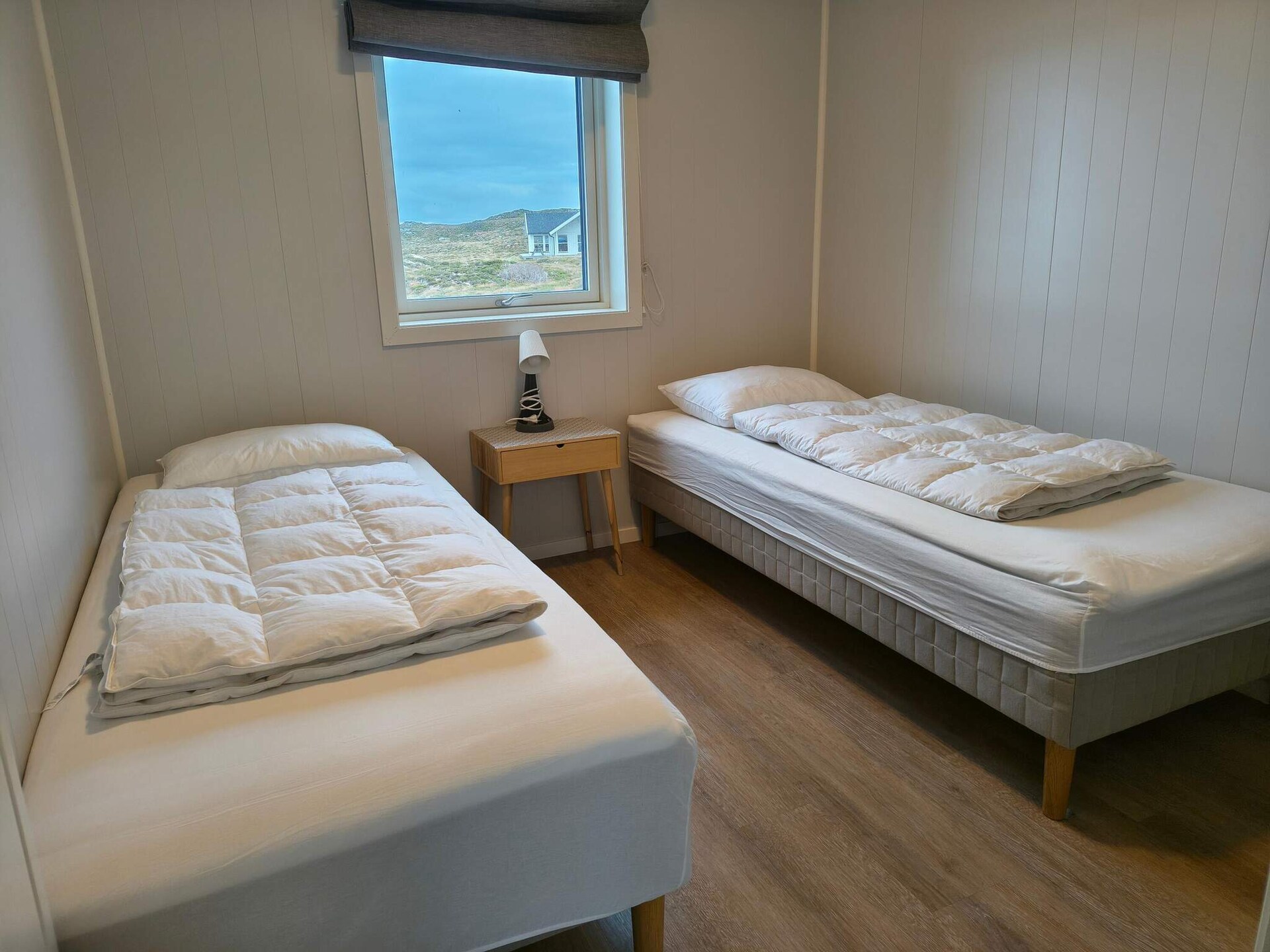 Authentieke rorbu direct aan zee met privéstrand en panoramisch uitzicht - foto 7