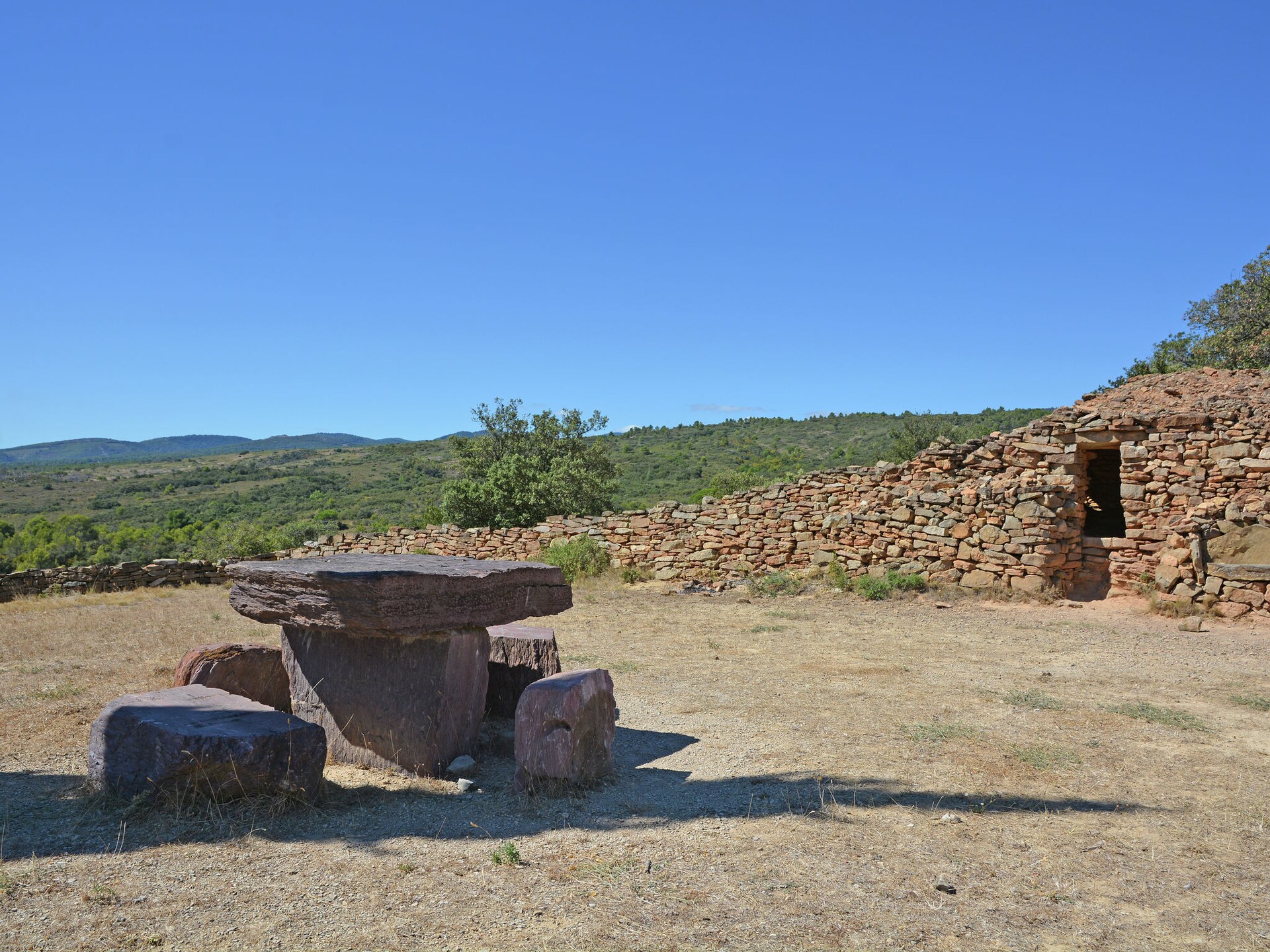 Luxe gîte tussen de wijnvelden in Aude, zwembad en airconditioning - foto 22