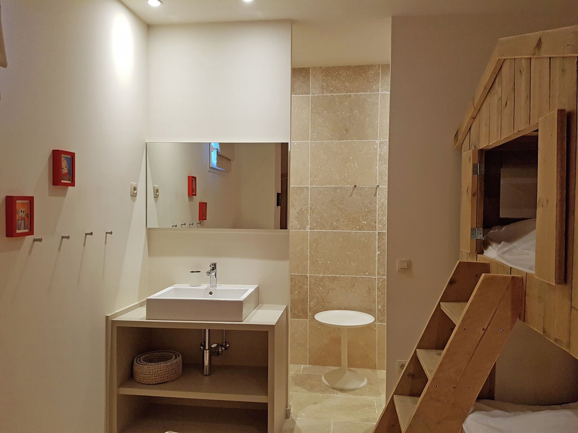 Luxe gîte tussen de wijnvelden in Aude, zwembad en airconditioning - foto 16