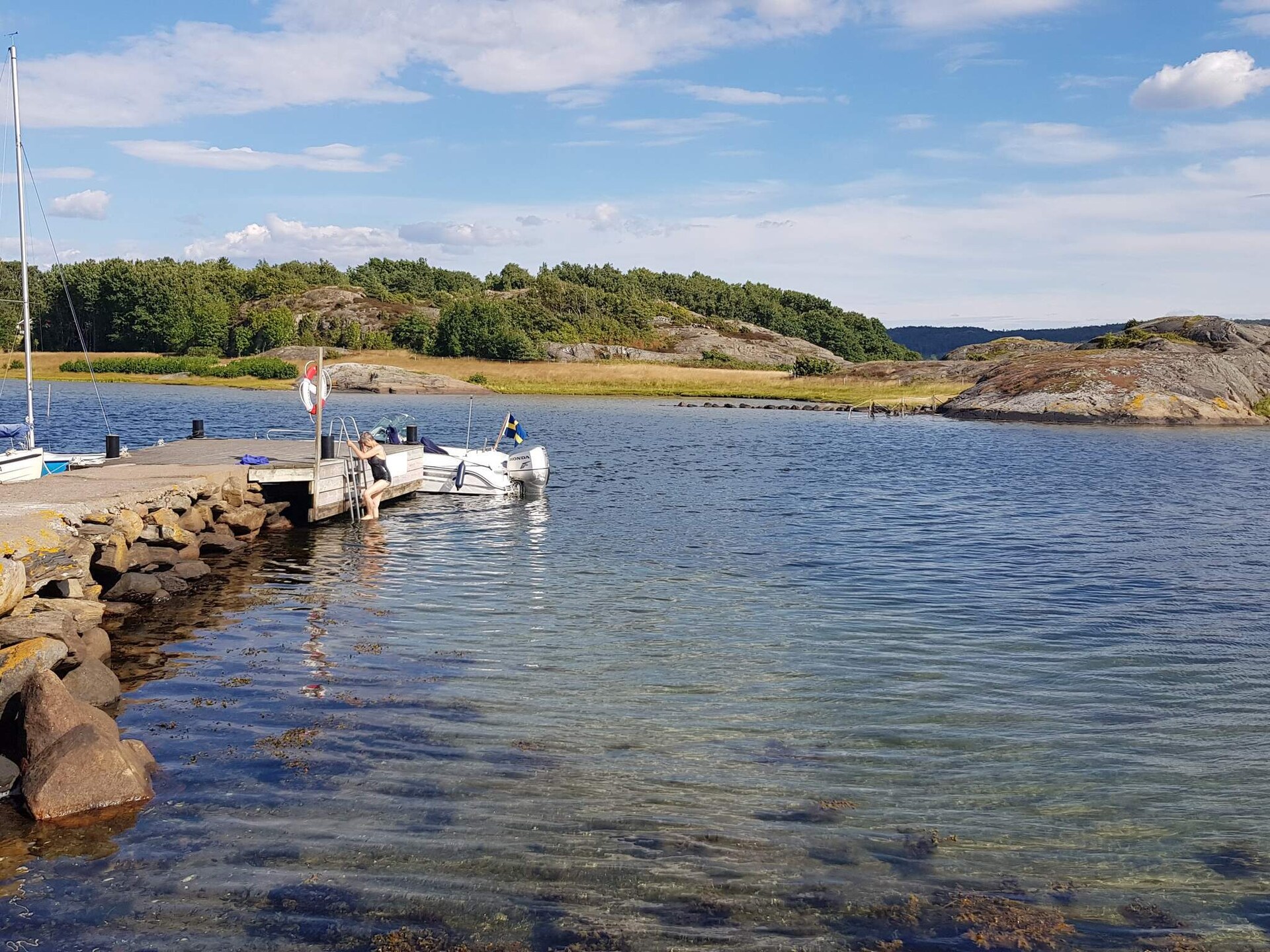 Charmante stuga op Flatön – zee, rust en natuur op 300 meter - foto 13