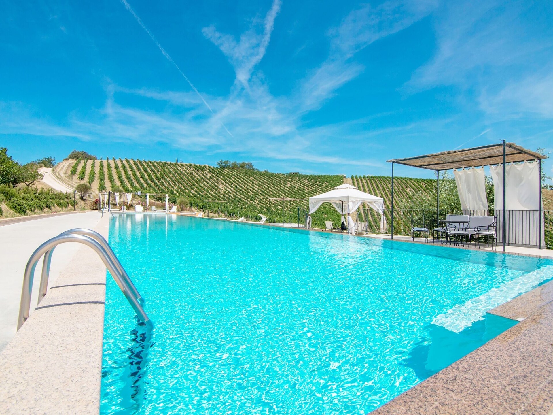 Comfortabel appartement met privétuin en jacuzzi in Ascoli Piceno - foto 12