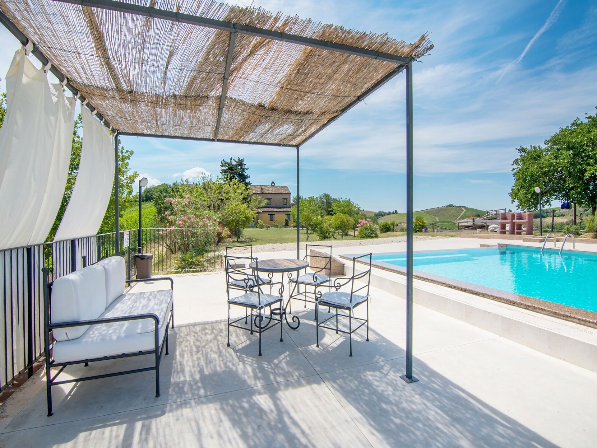 Comfortabel appartement met privétuin en jacuzzi in Ascoli Piceno - foto 13