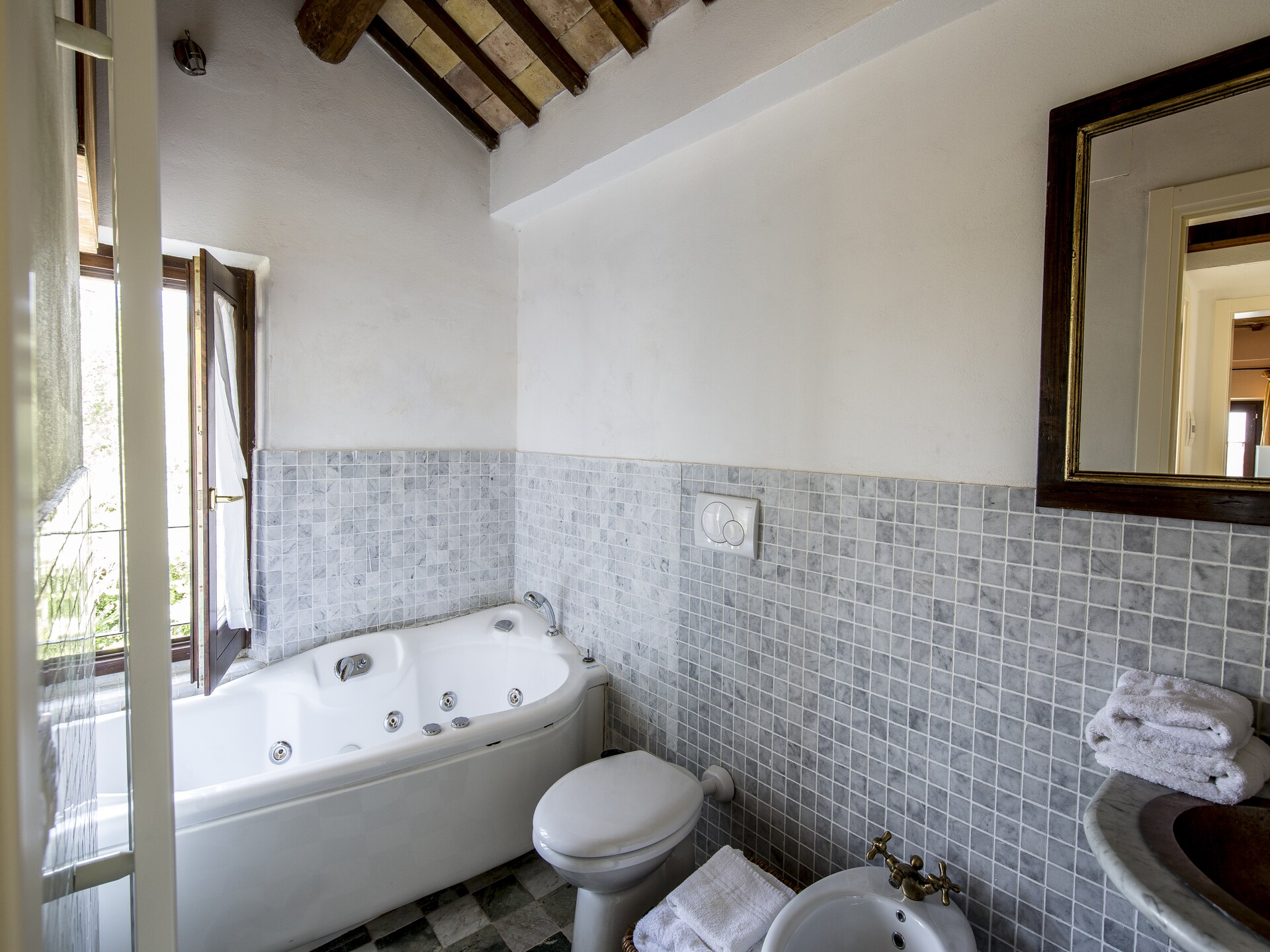 Rustiek appartement bij Ascoli Piceno met tuin, op 7 km van de Adriatische kust - foto 32