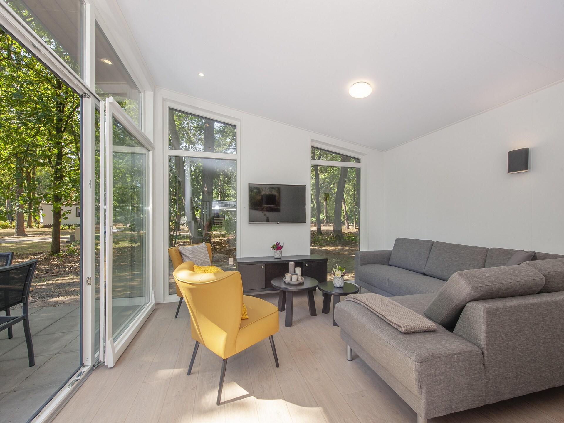Vrijstaande lodge in Bospark 't Wolfsven nabij Eindhoven - foto 2