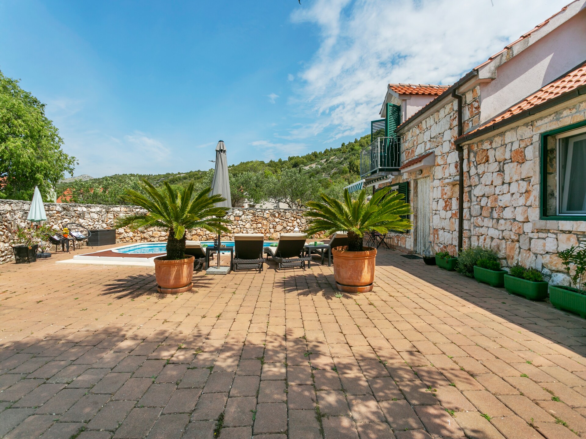 Villa Niva: Twee authentieke Dalmatische huisjes met privézwembad bij Marina - foto 37