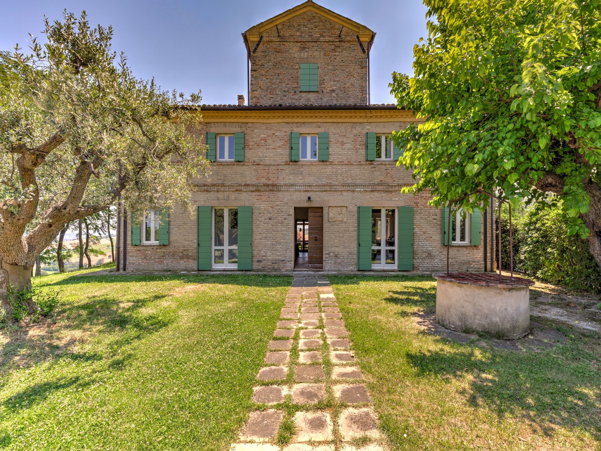 Ruim vakantiehuis met privézwembad en panoramisch uitzicht nabij Senigallia - foto 1