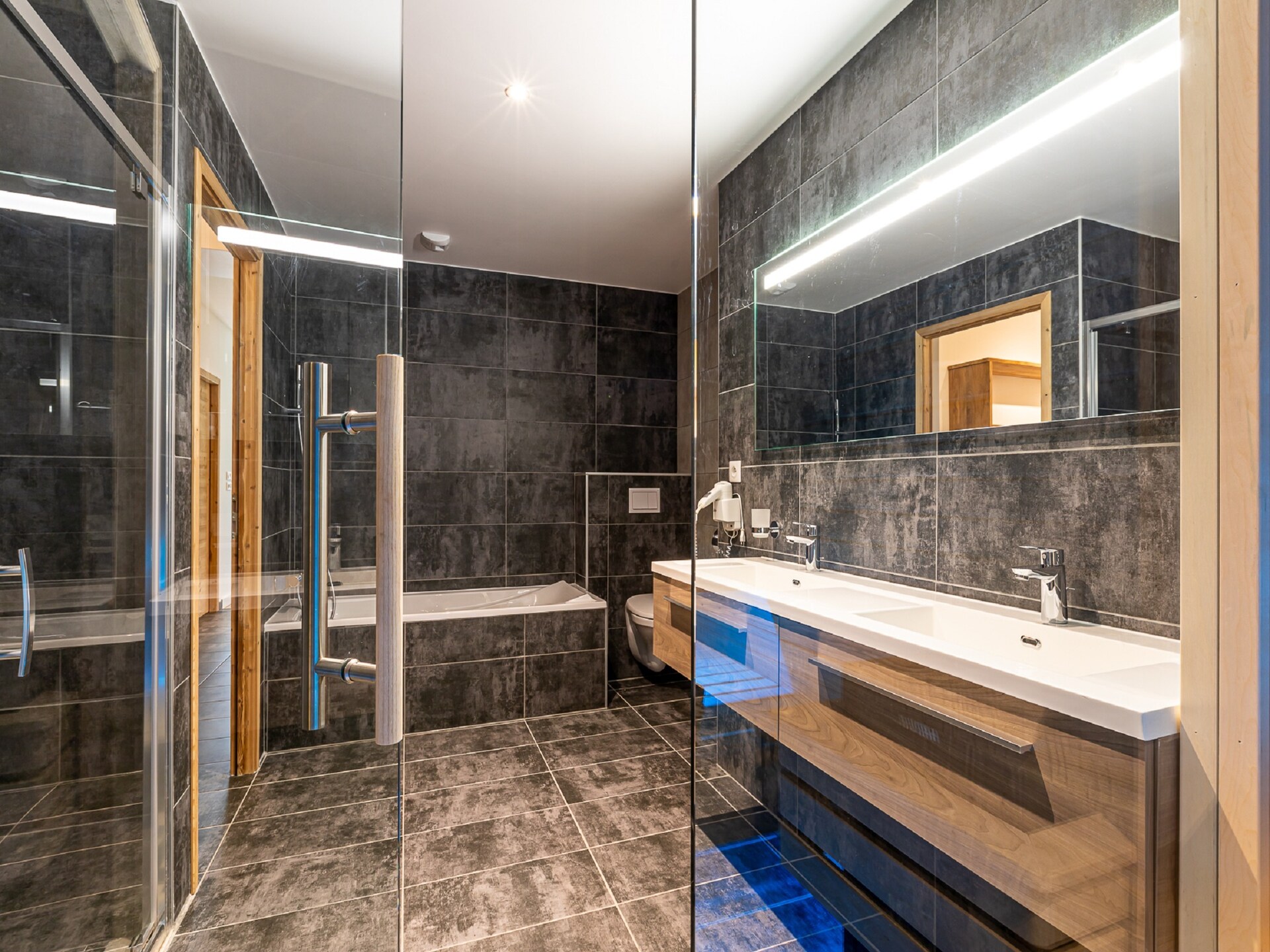 Ruim 8-persoons appartement met privésauna en uitzicht in Abondance - foto 17