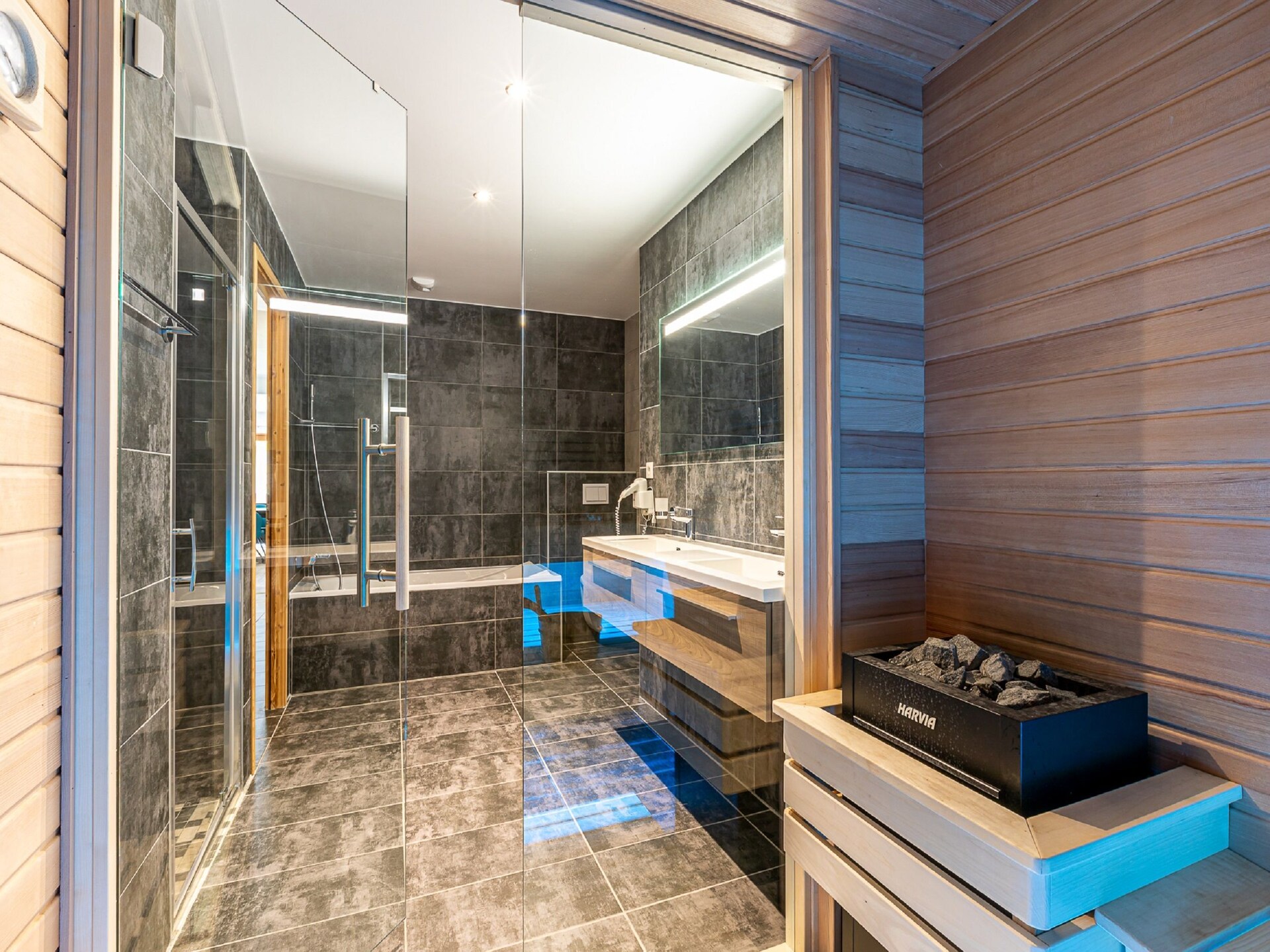 Ruim 8-persoons appartement met privésauna en uitzicht in Abondance - foto 20