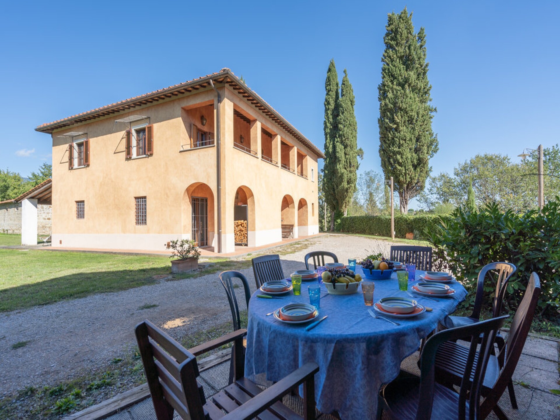 Ruim galerij-appartement voor 11 in Toscaans bos met zwembad - foto 1