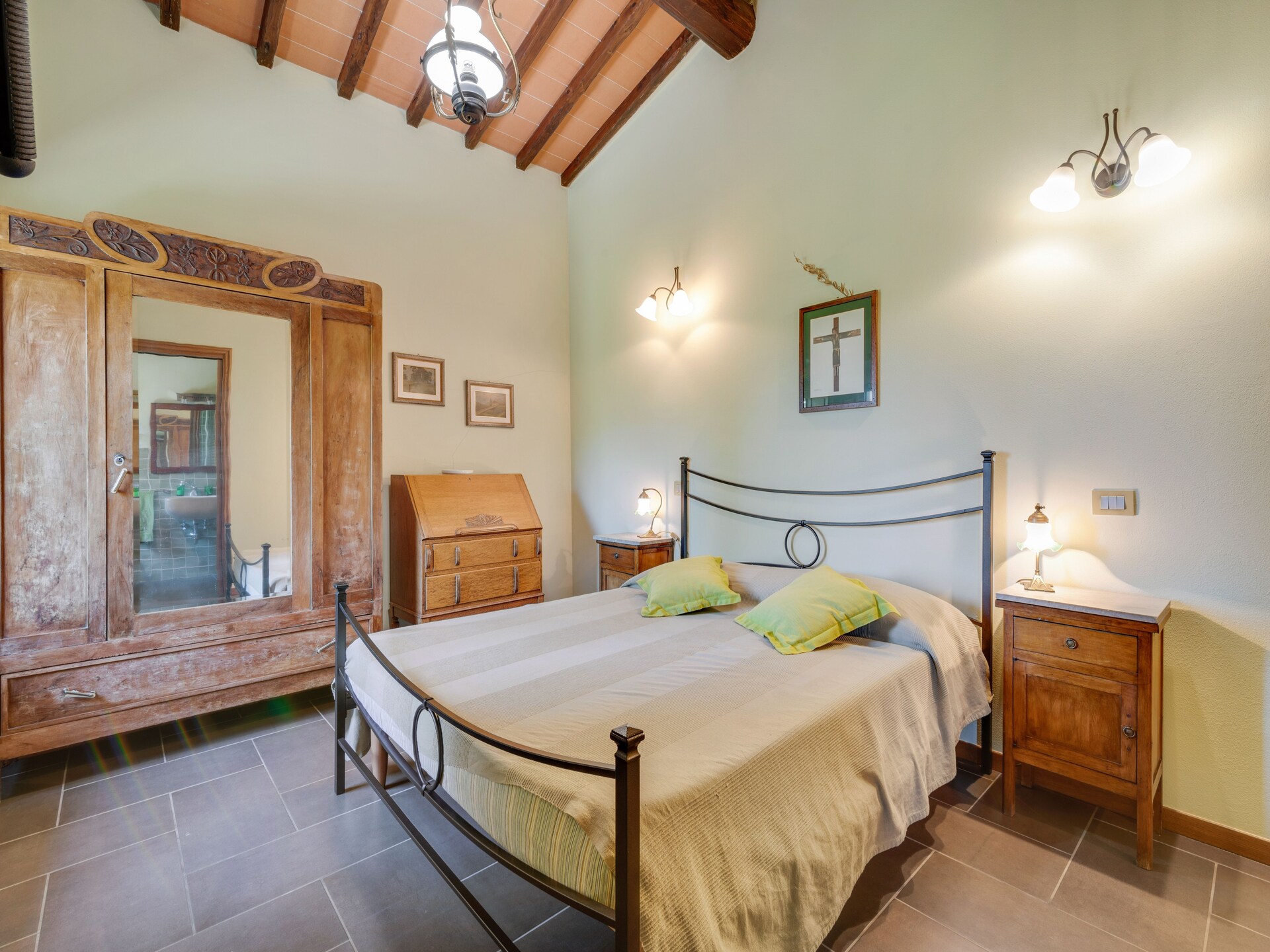 Ruim galerij-appartement voor 11 in Toscaans bos met zwembad - foto 22