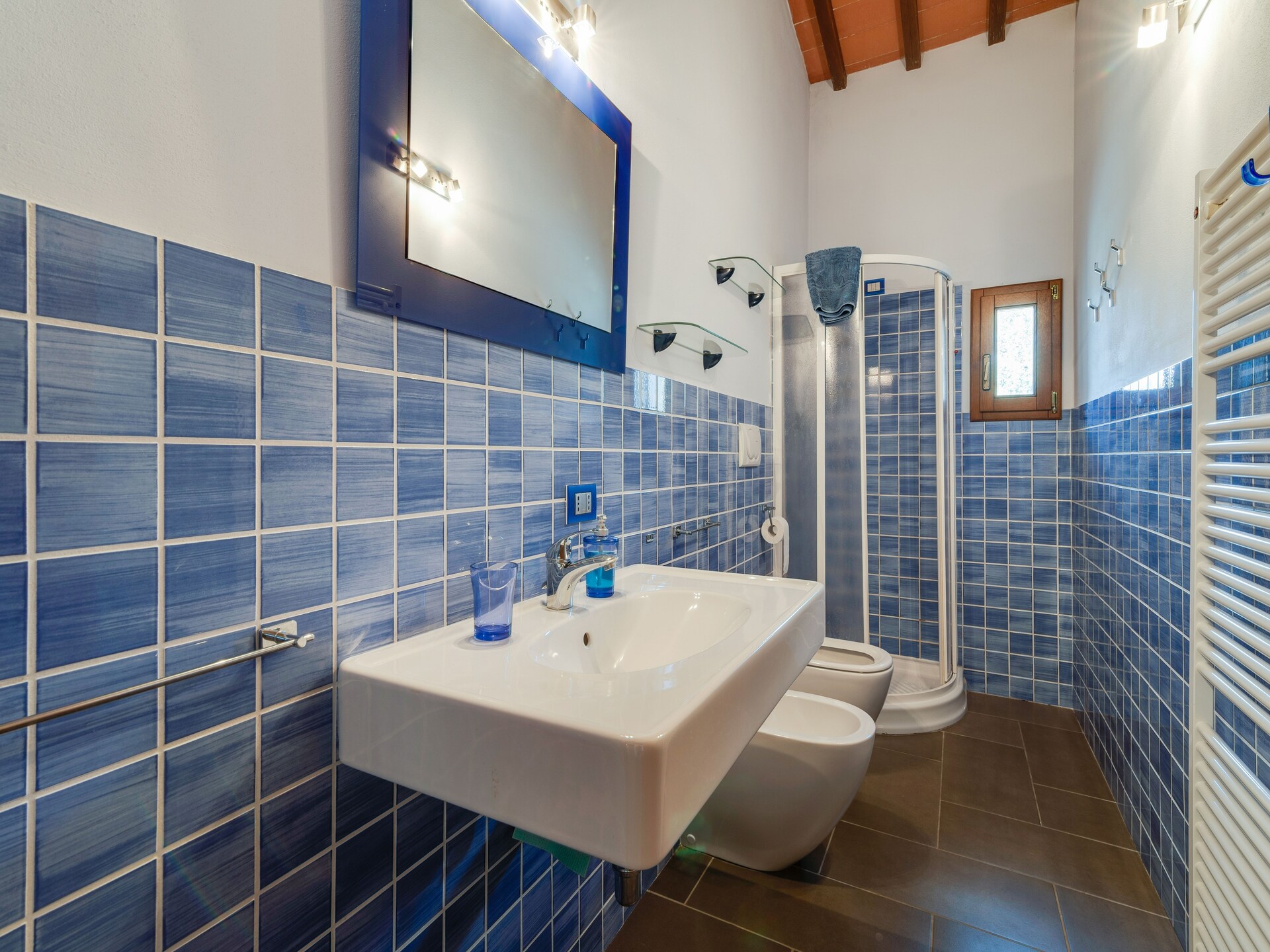 Ruim galerij-appartement voor 11 in Toscaans bos met zwembad - foto 7